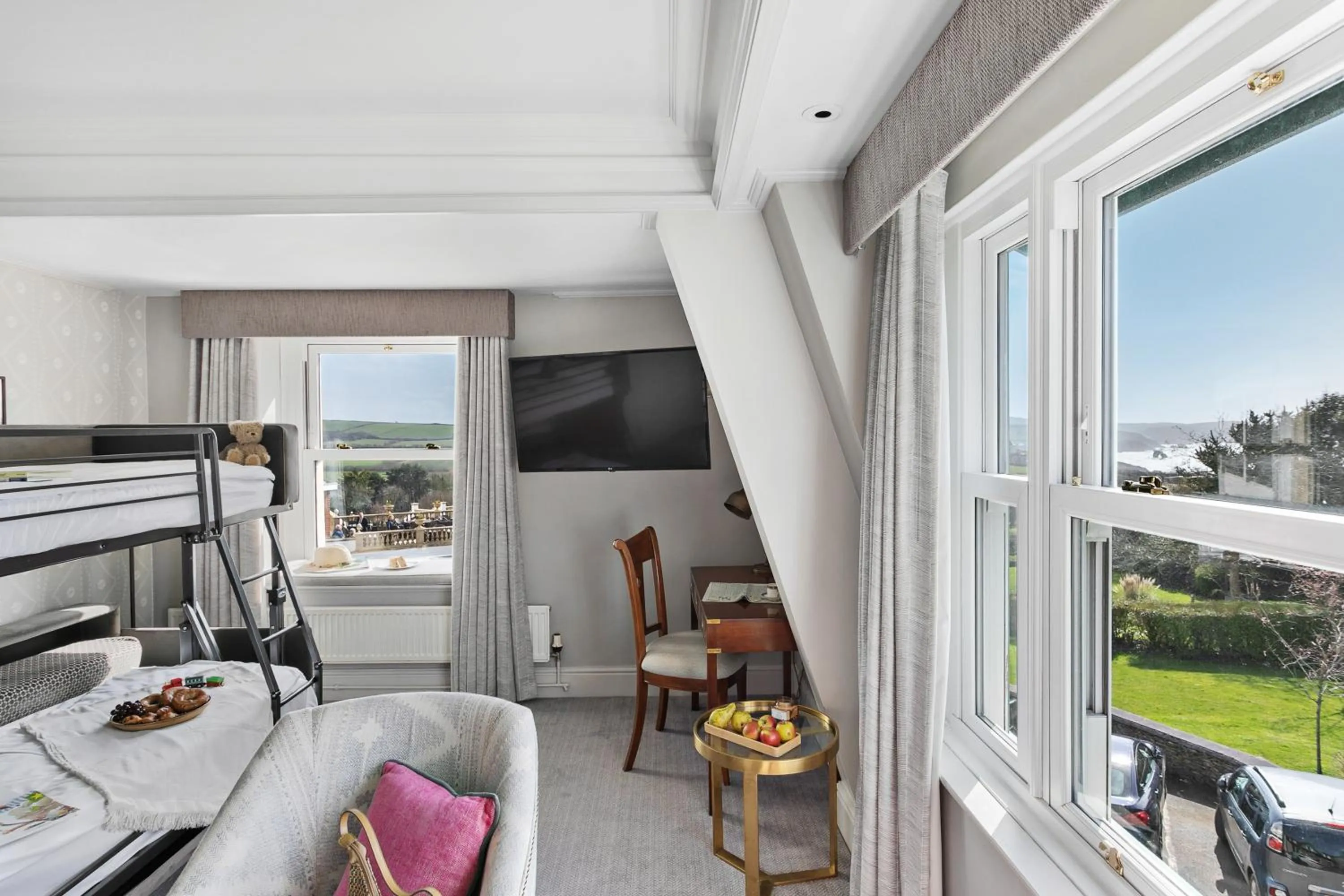 Bedroom, Bed in Thurlestone Hotel