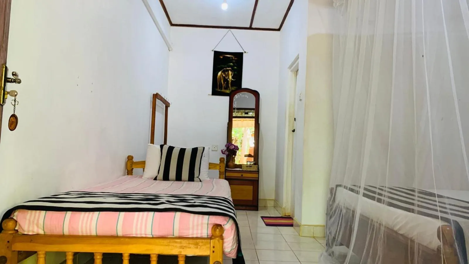 Bedroom, Bed in Sisira Natural Lodge - Sigiriya