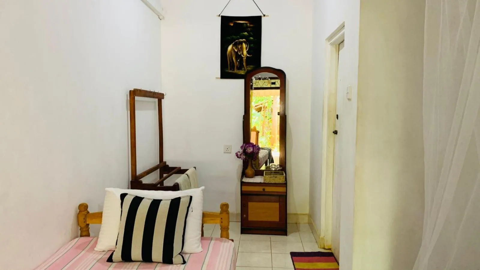 towels, Bed in Sisira Natural Lodge - Sigiriya