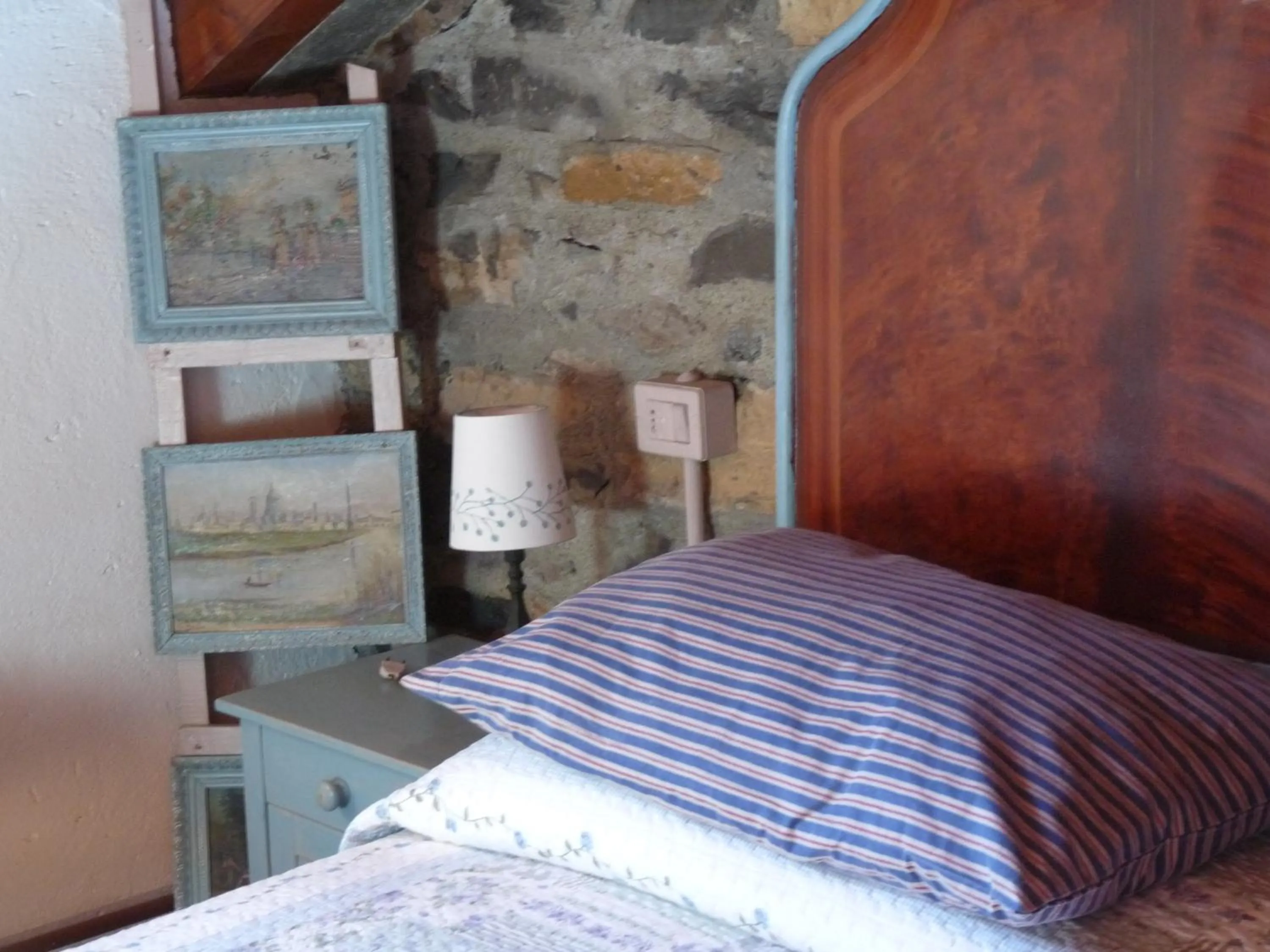 Bed in B&B "A Casa di Camilla"