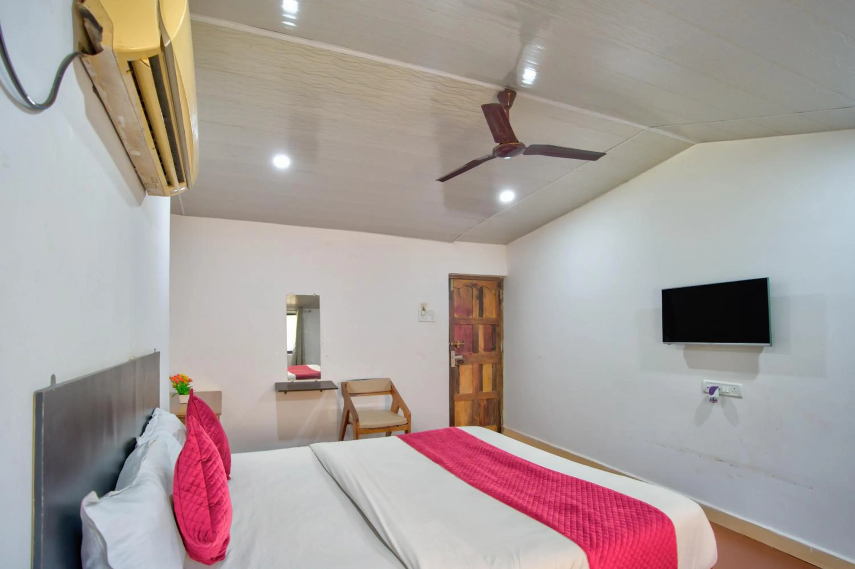 Bedroom in Swizel Nook Stay