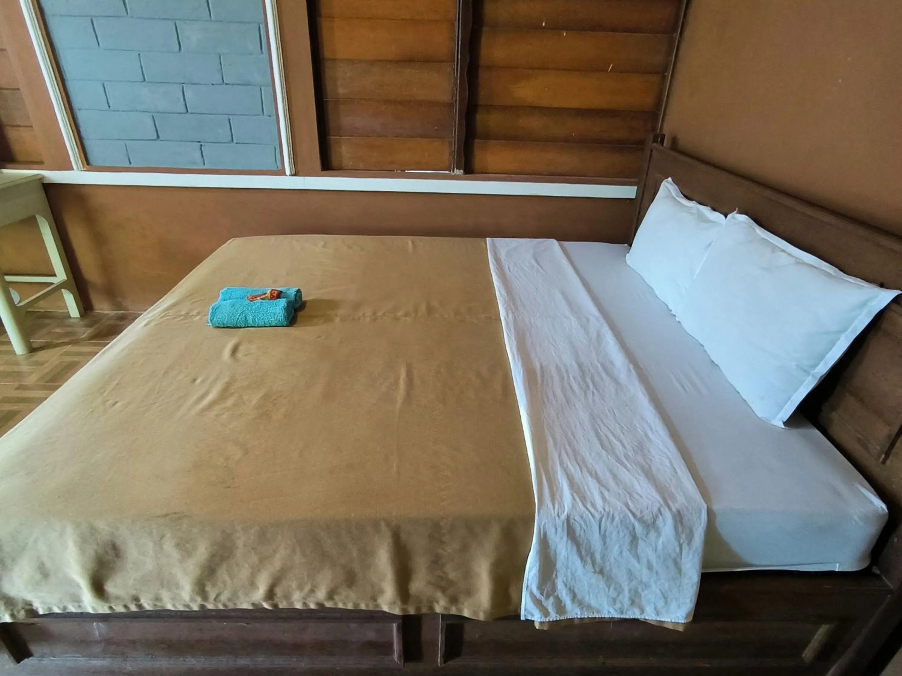 Sunrise Sea Hill Cottages