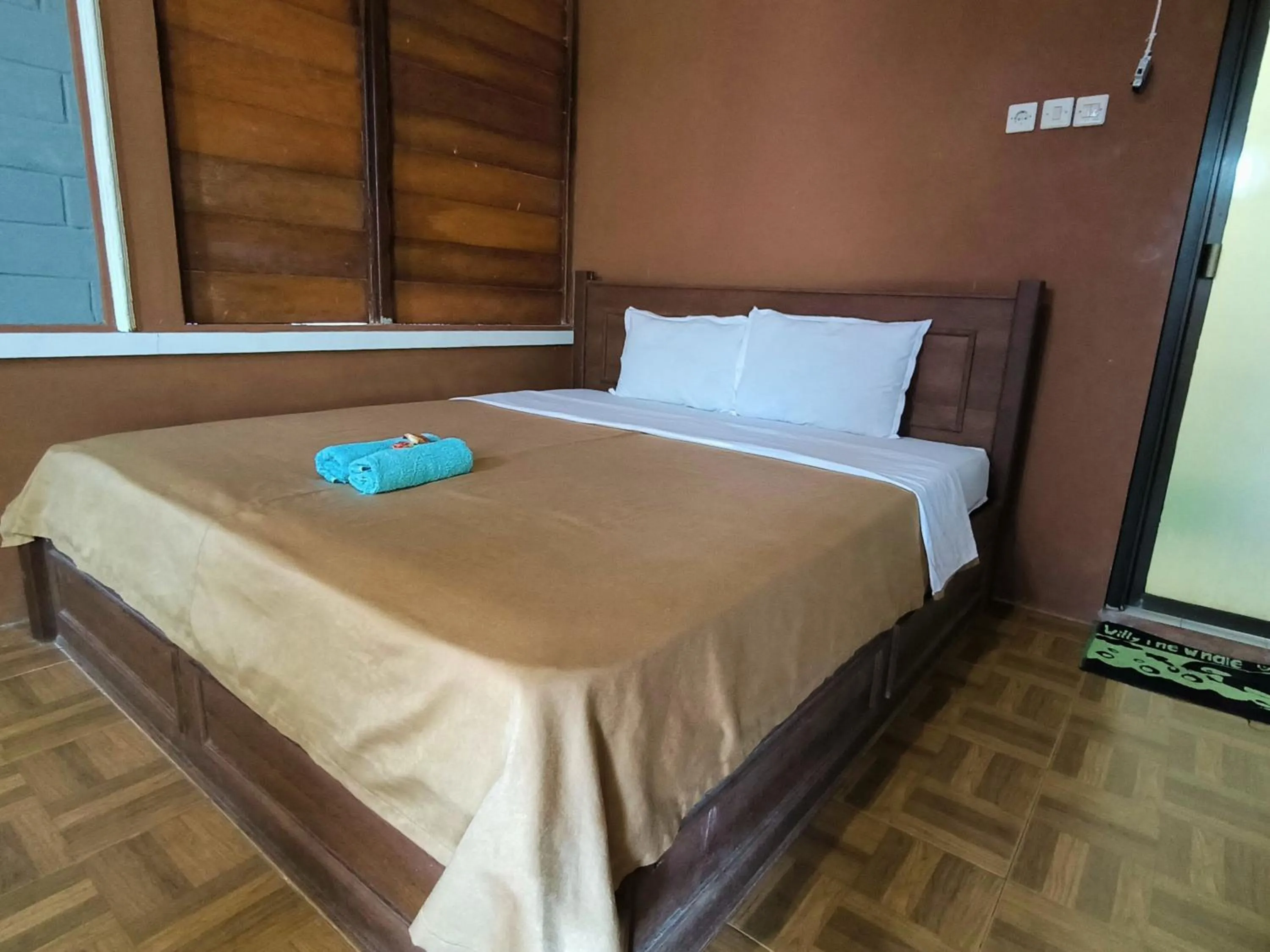 Sunrise Sea Hill Cottages