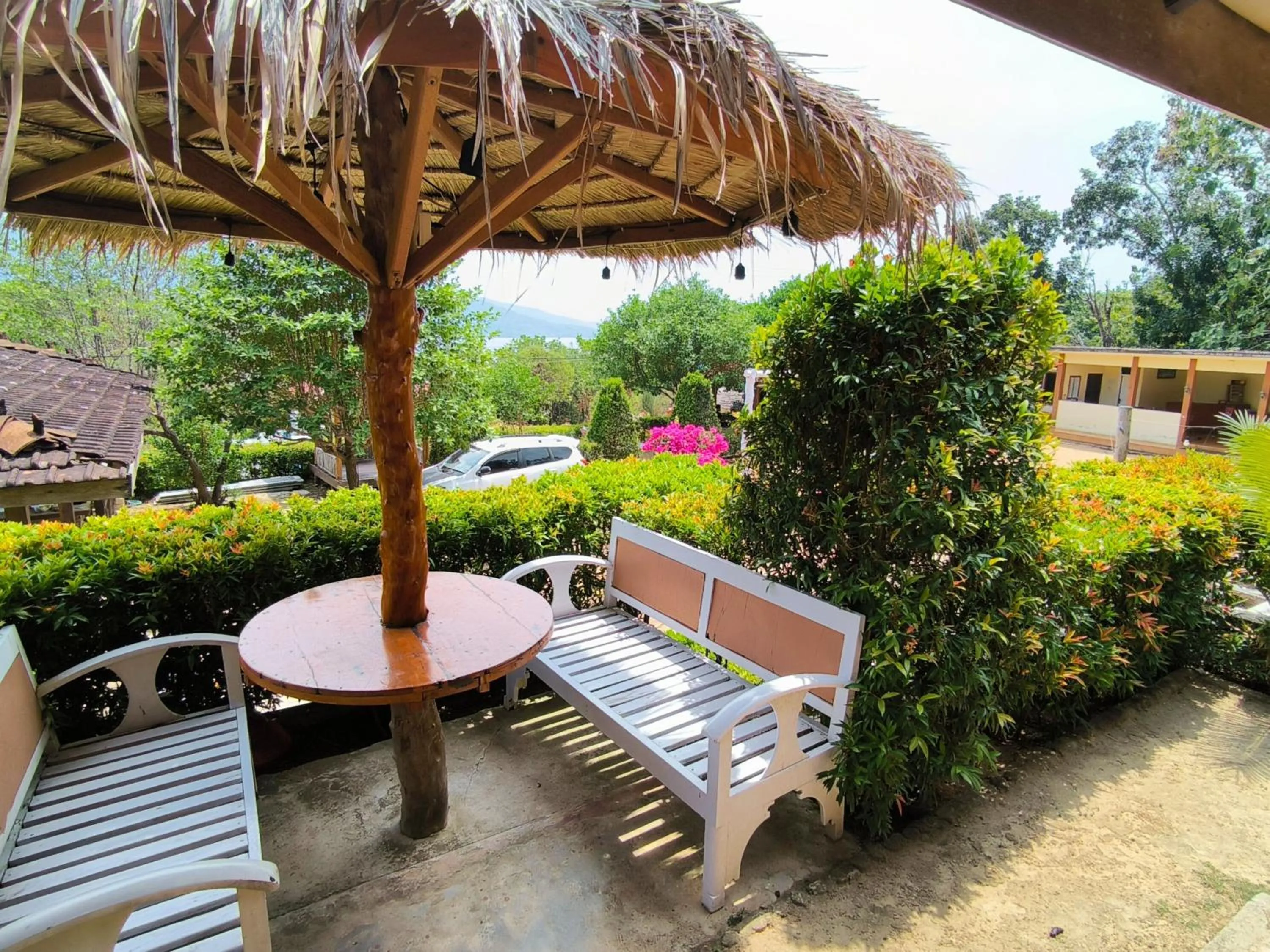 Sunrise Sea Hill Cottages