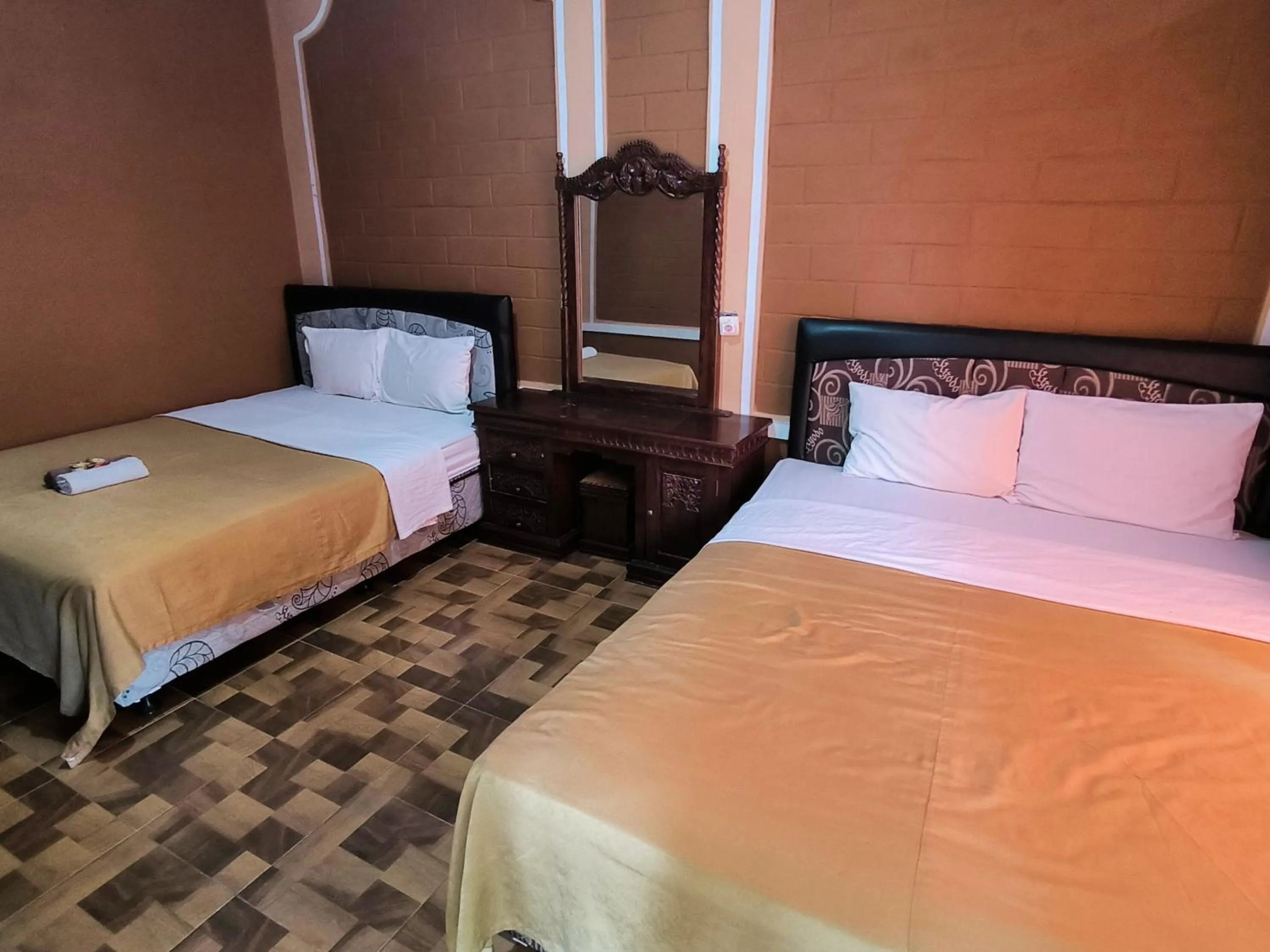 Sunrise Sea Hill Cottages