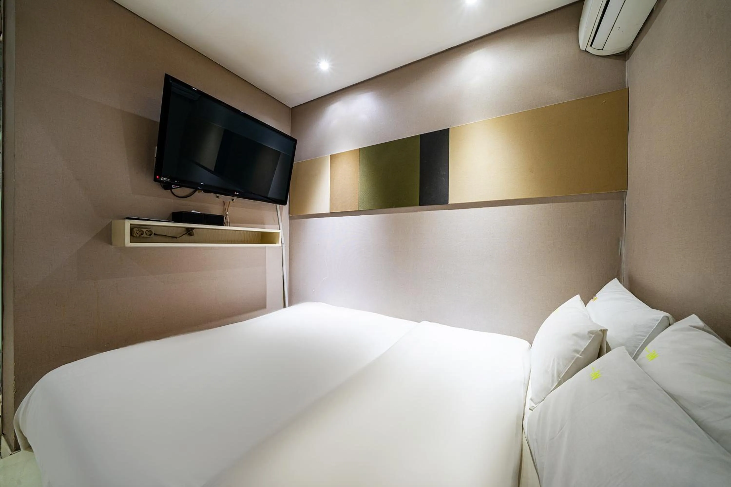 Bed in In Hotel Seoul