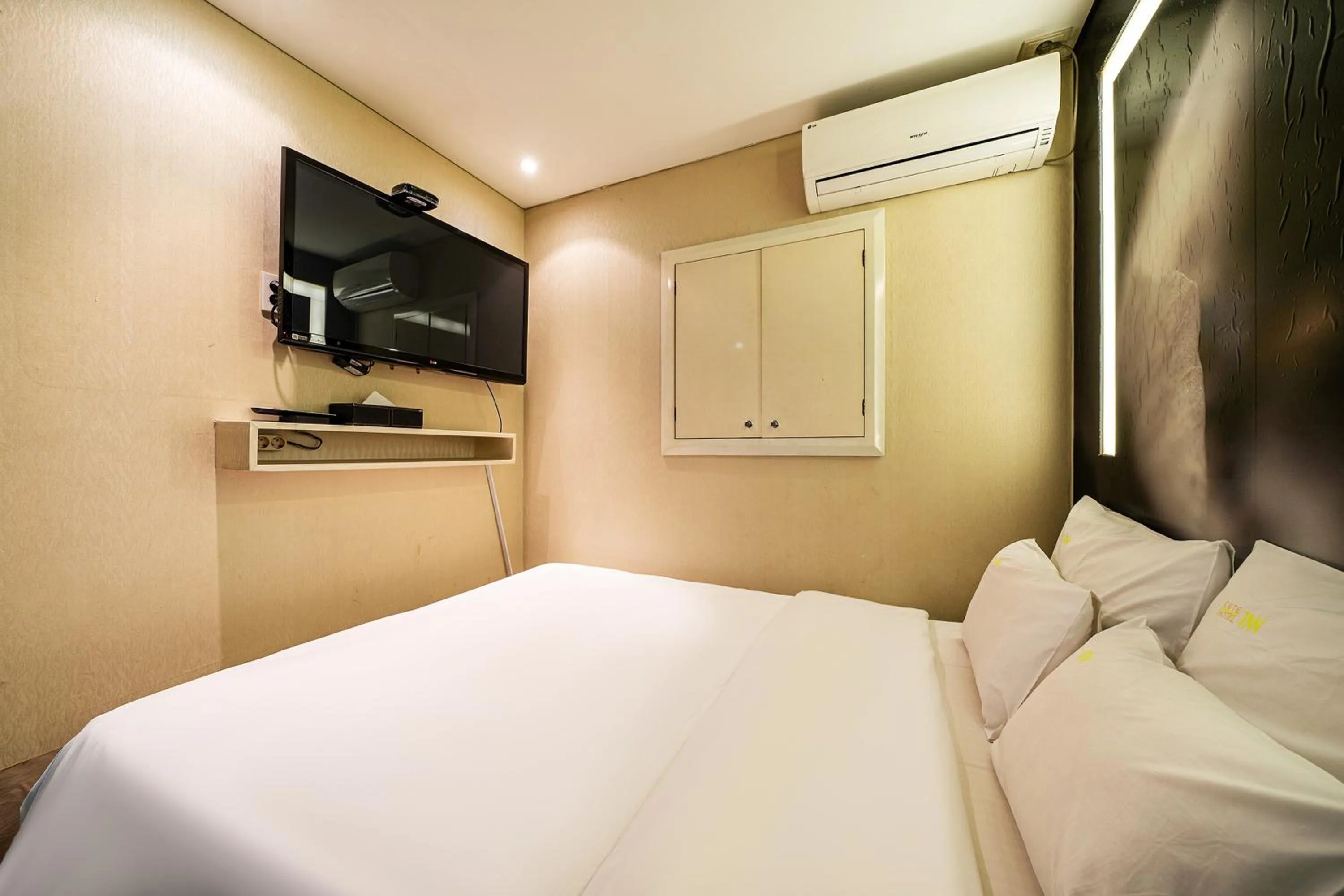 Bed in In Hotel Seoul