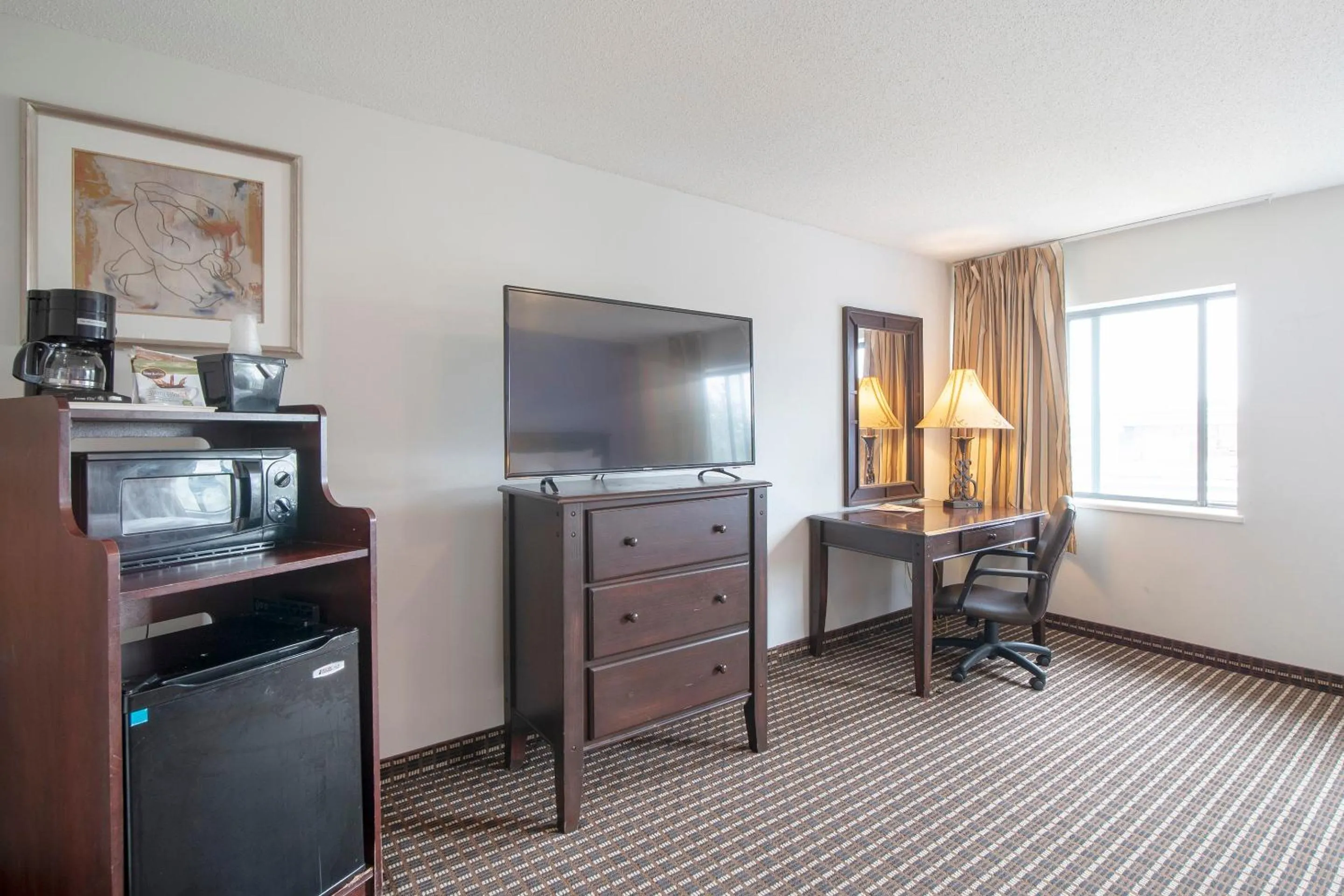Bedroom in OYO Townhouse Houston Airport North