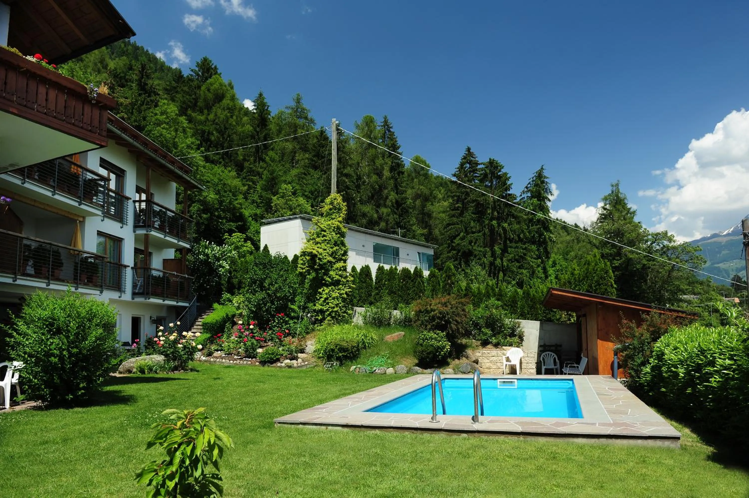 Swimming pool in Haus Rosengarten