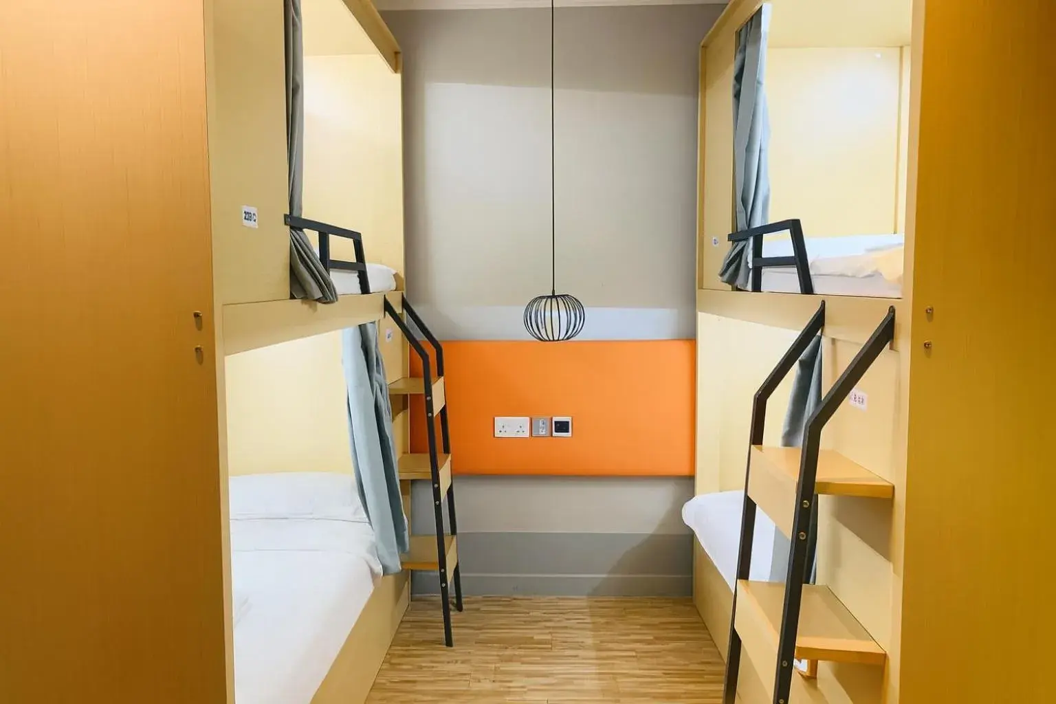 4 Pax Room, No Window in A Hotel Joo Chiat 4 Pax Room, No Window in A Hotel Joo Chiat