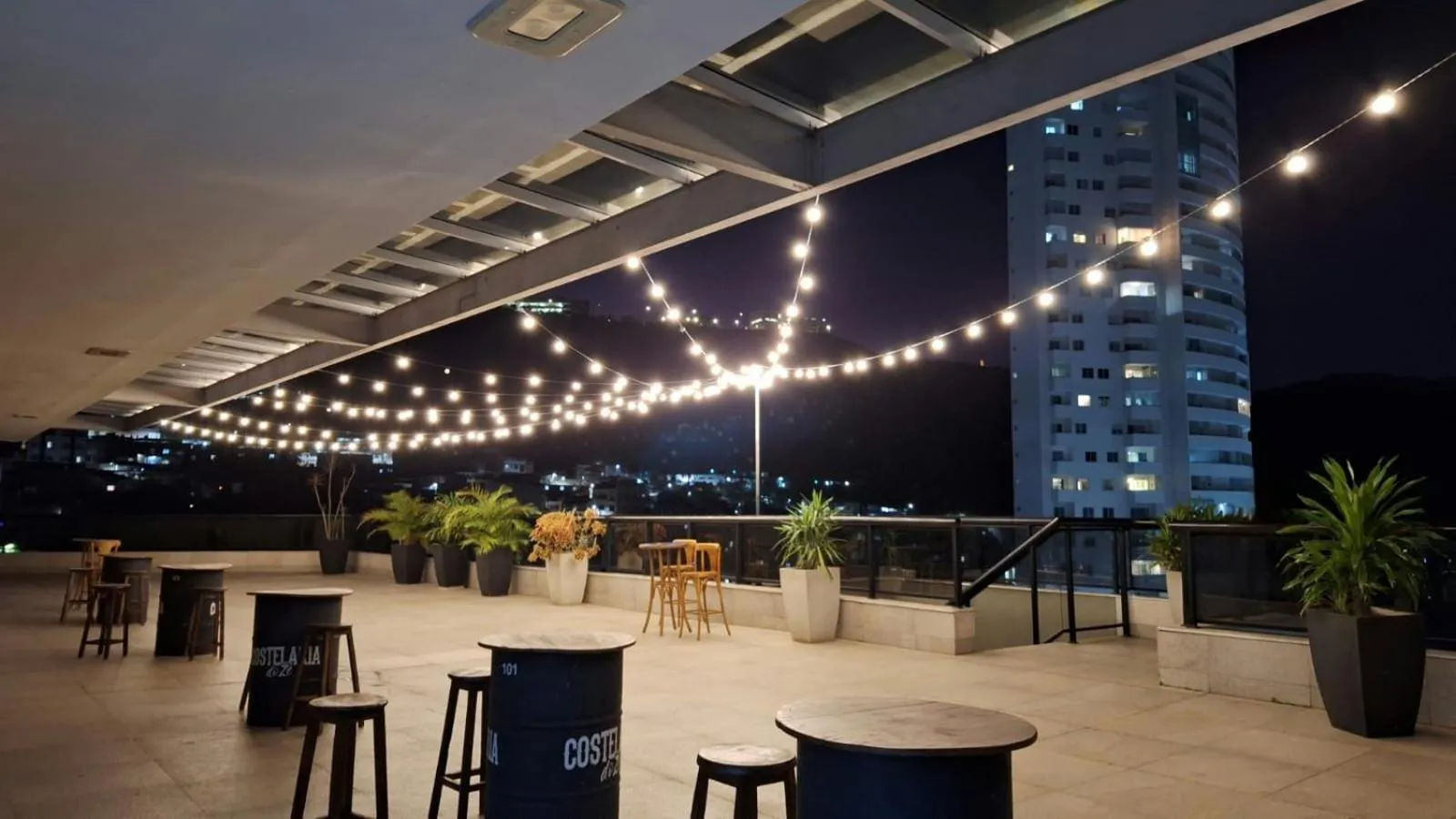 Property building in Trade Hotel