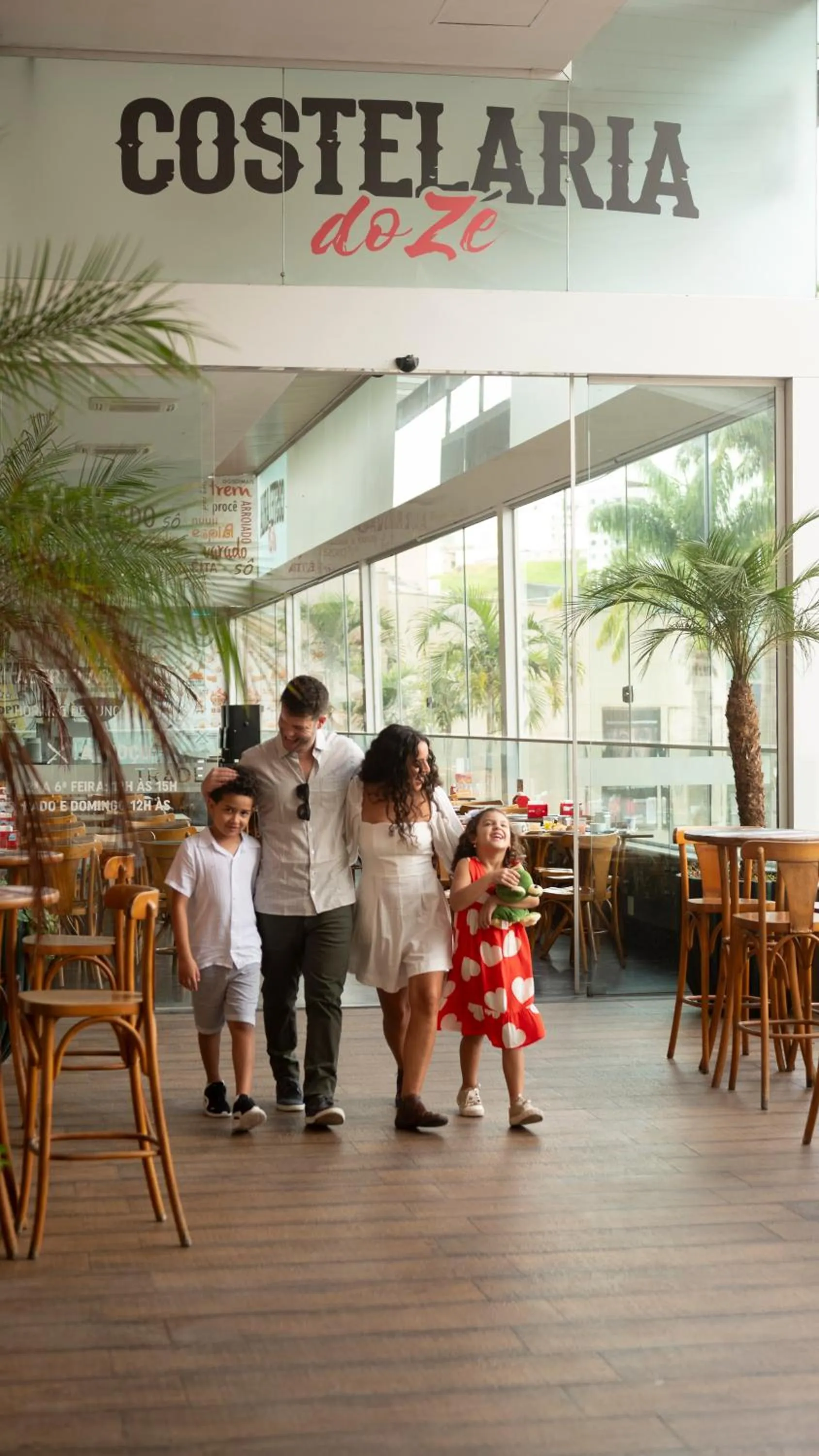 Restaurant/places to eat in Trade Hotel