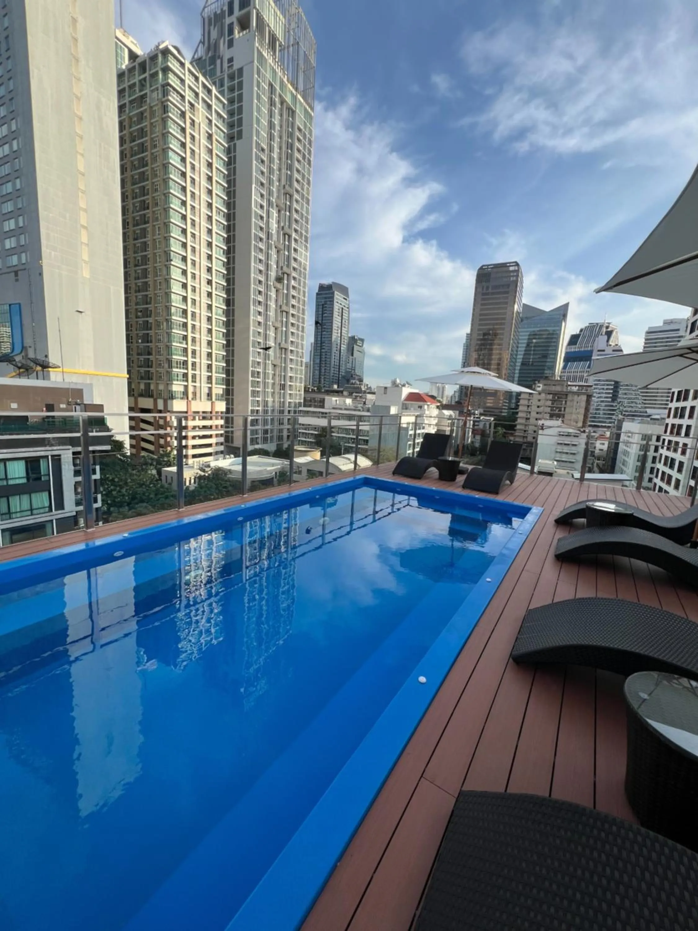 Swimming pool in Emiri Hotel - Nana Bangkok