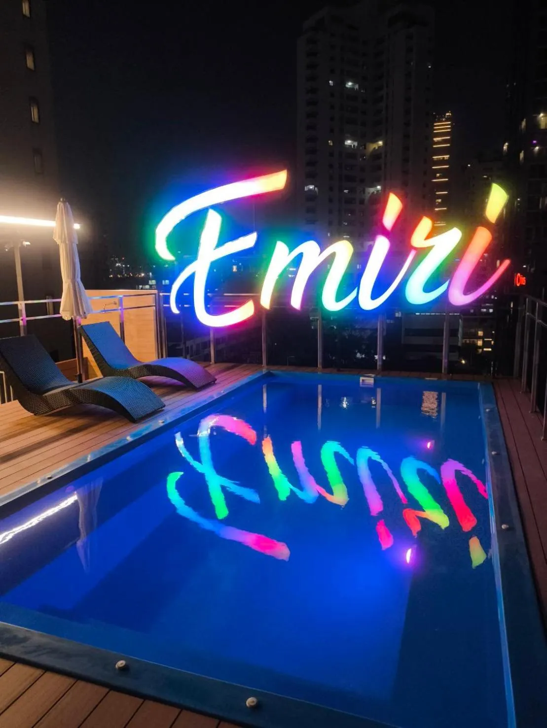 Swimming pool in Emiri Hotel - Nana Bangkok