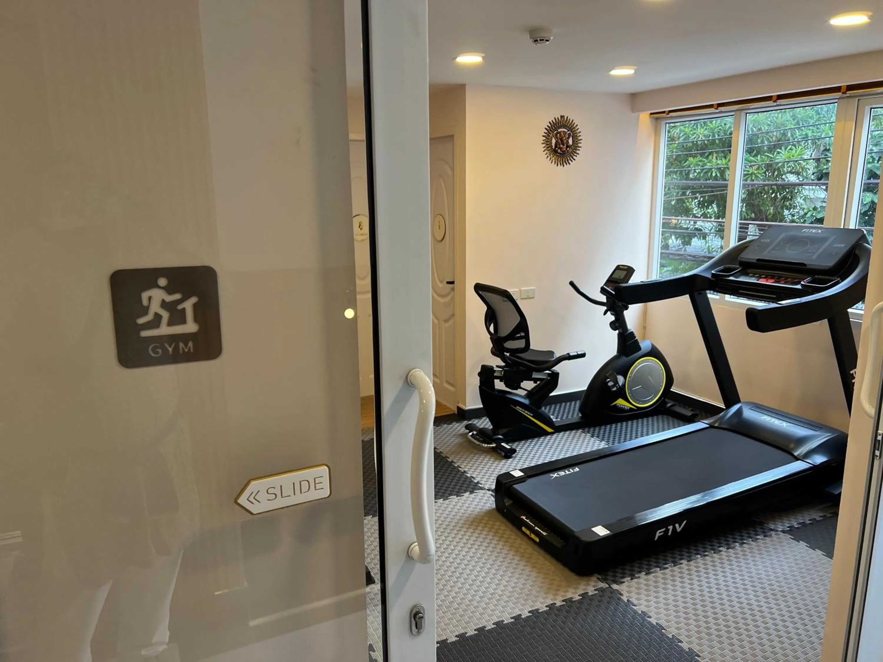 Fitness centre/facilities in Emiri Hotel - Nana Bangkok
