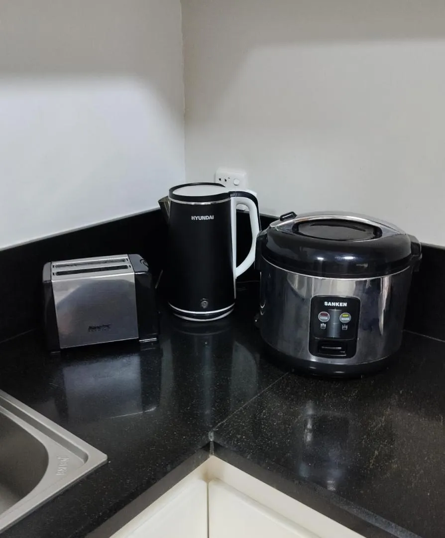 Coffee/tea facilities in La grande Hotel & Residence