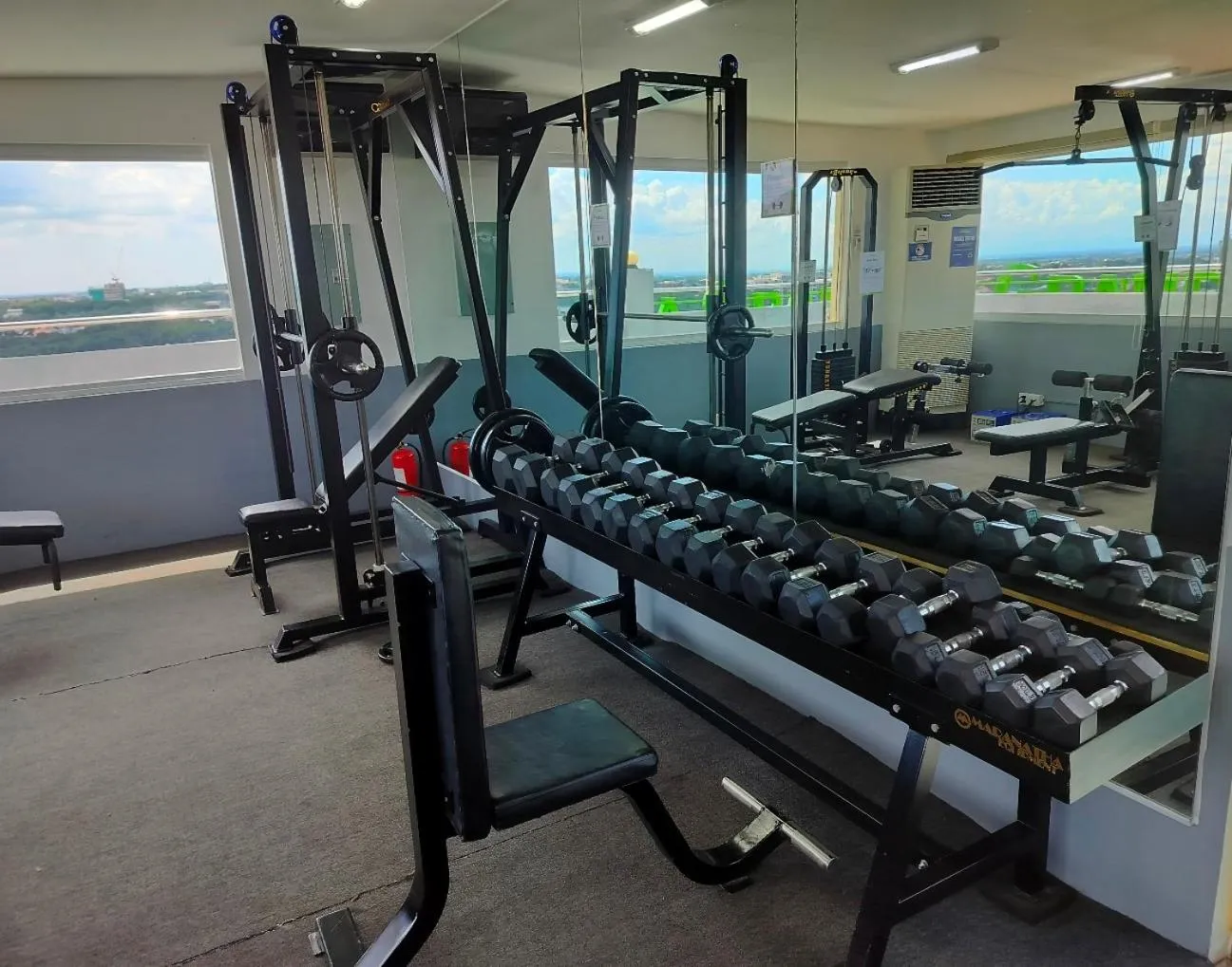 Fitness centre/facilities in La grande Hotel & Residence