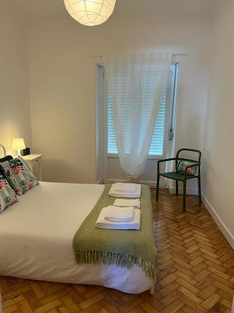 Bedroom, Bed in Alvalade II Airport Guest House