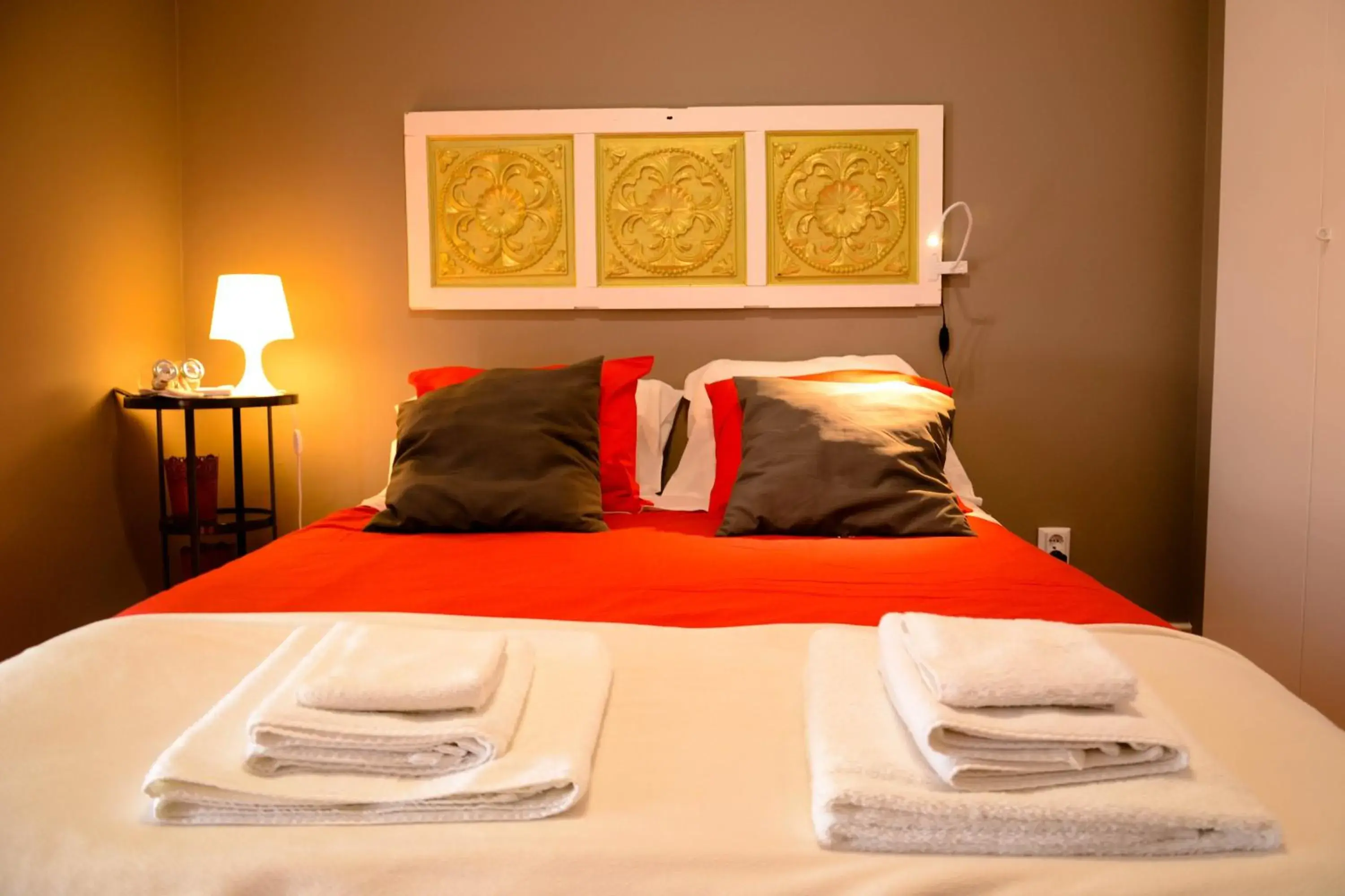 Double Room with Private Bathroom in Alvalade II Airport Guest House Double Room with Private Bathroom in Alvalade II Airport Guest House