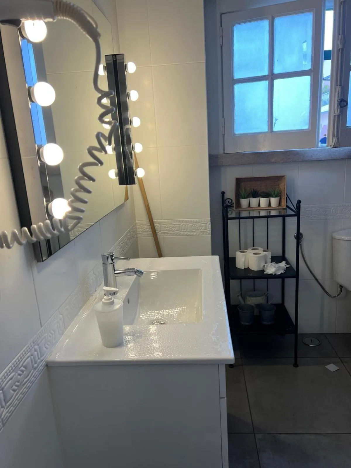 Toilet in Alvalade II Airport Guest House