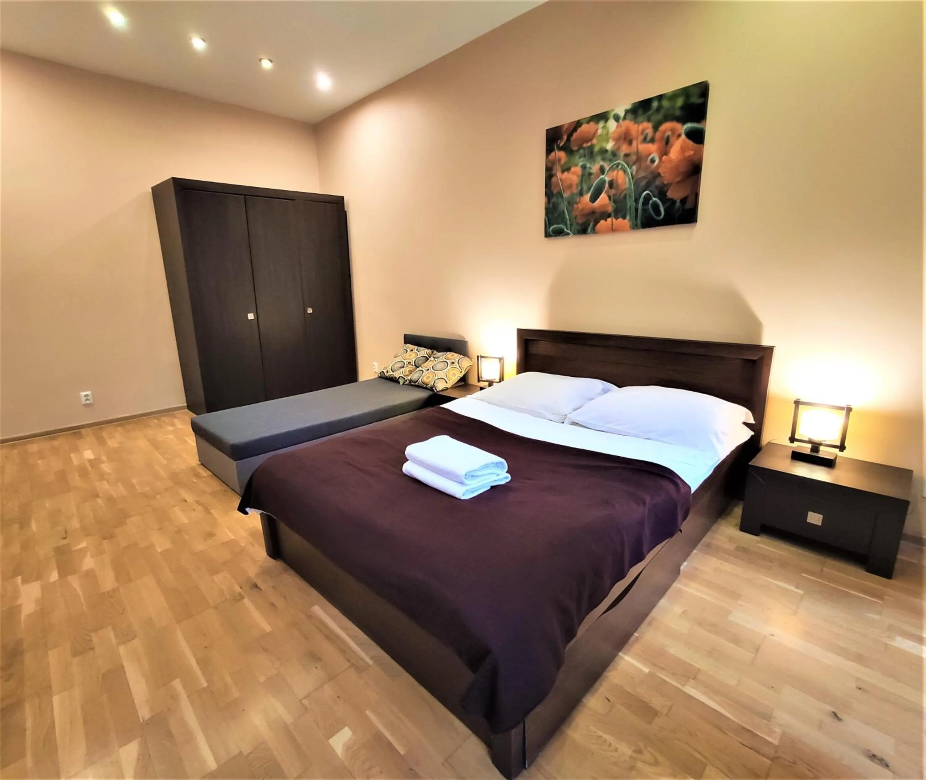 Bedroom, Bed in Abak Krakow Apartment