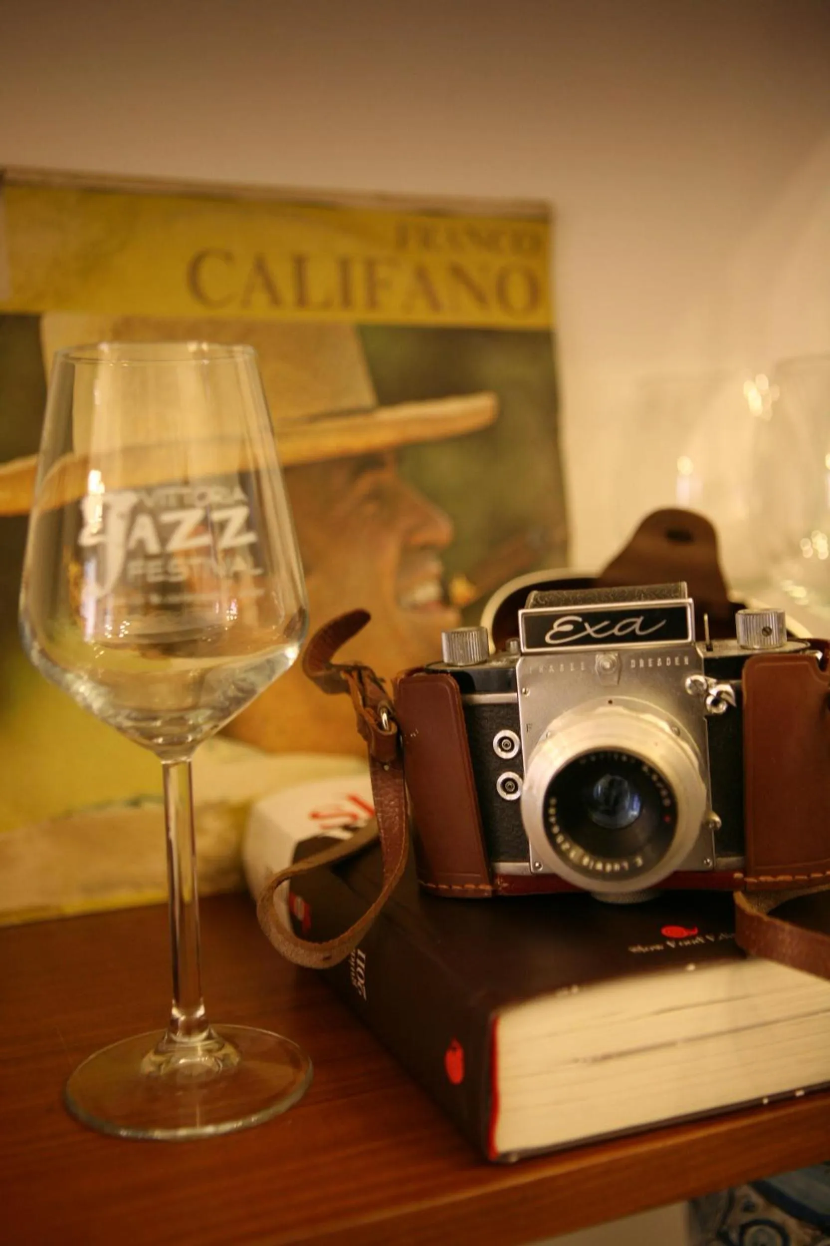 Decorative detail in A Mo Casa