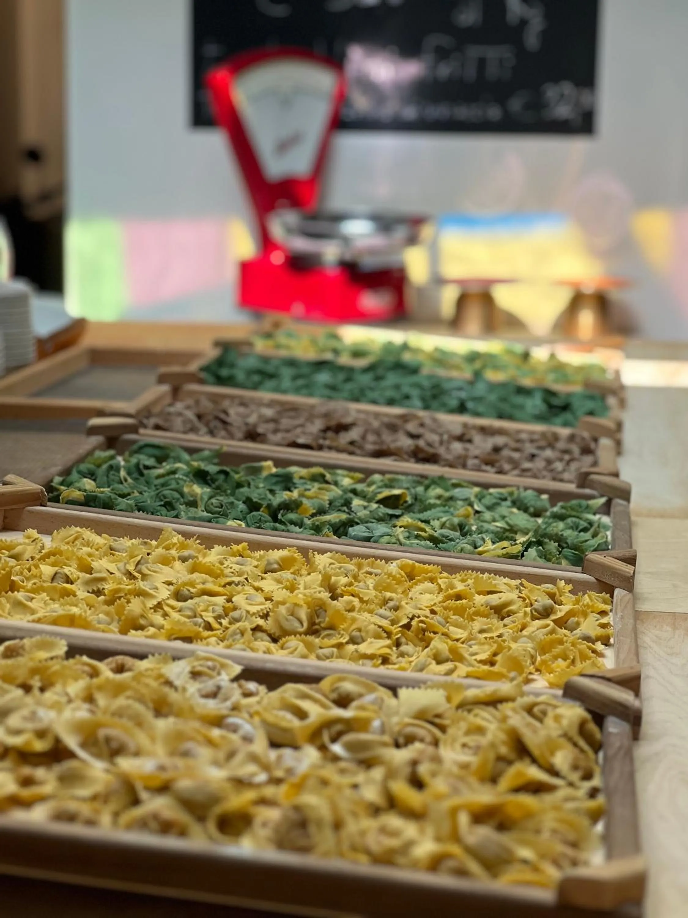 Restaurant/places to eat in Albergo Al Cacciatore Tortellinando