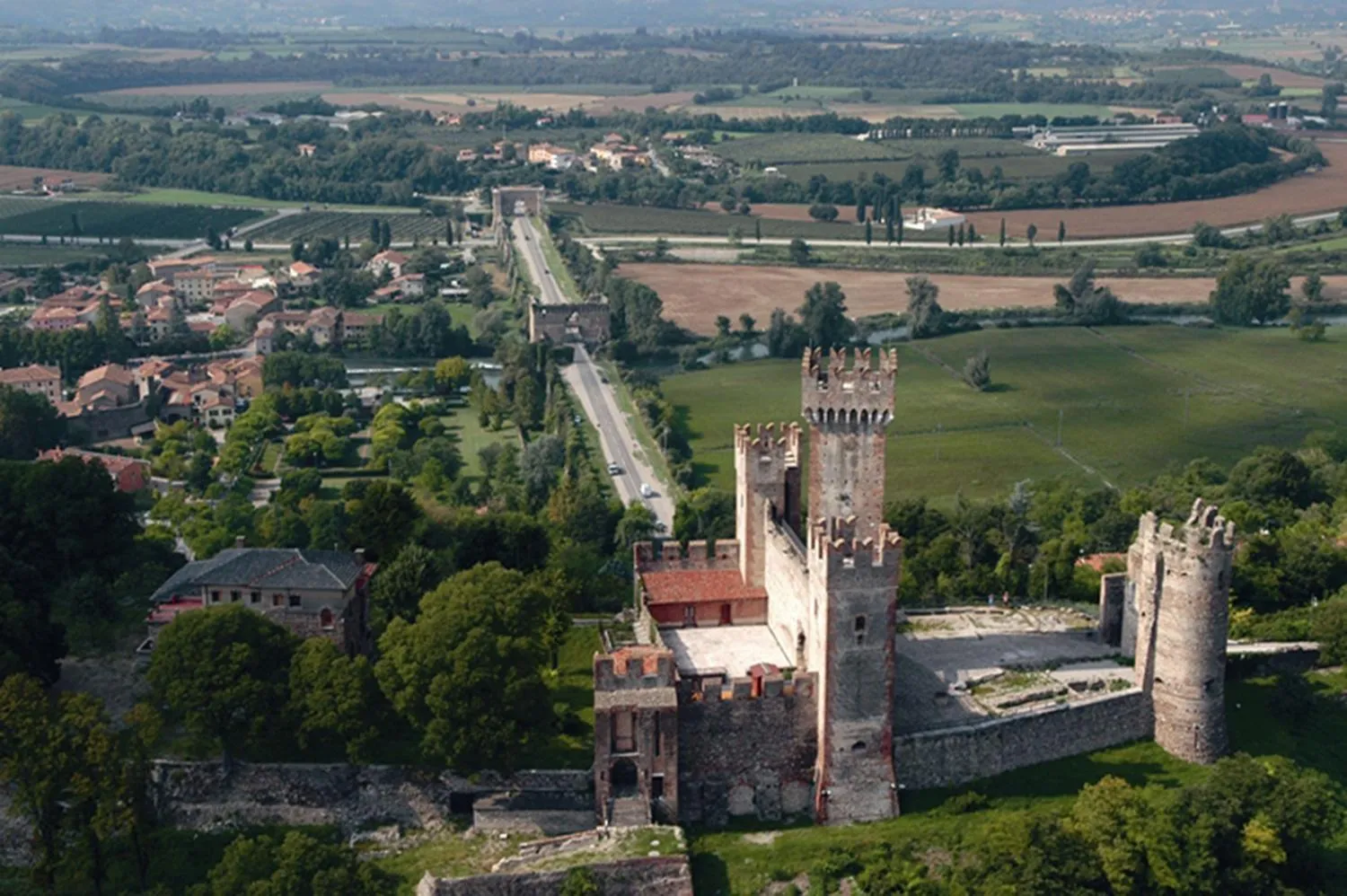 Nearby landmark in Albergo Al Cacciatore Tortellinando