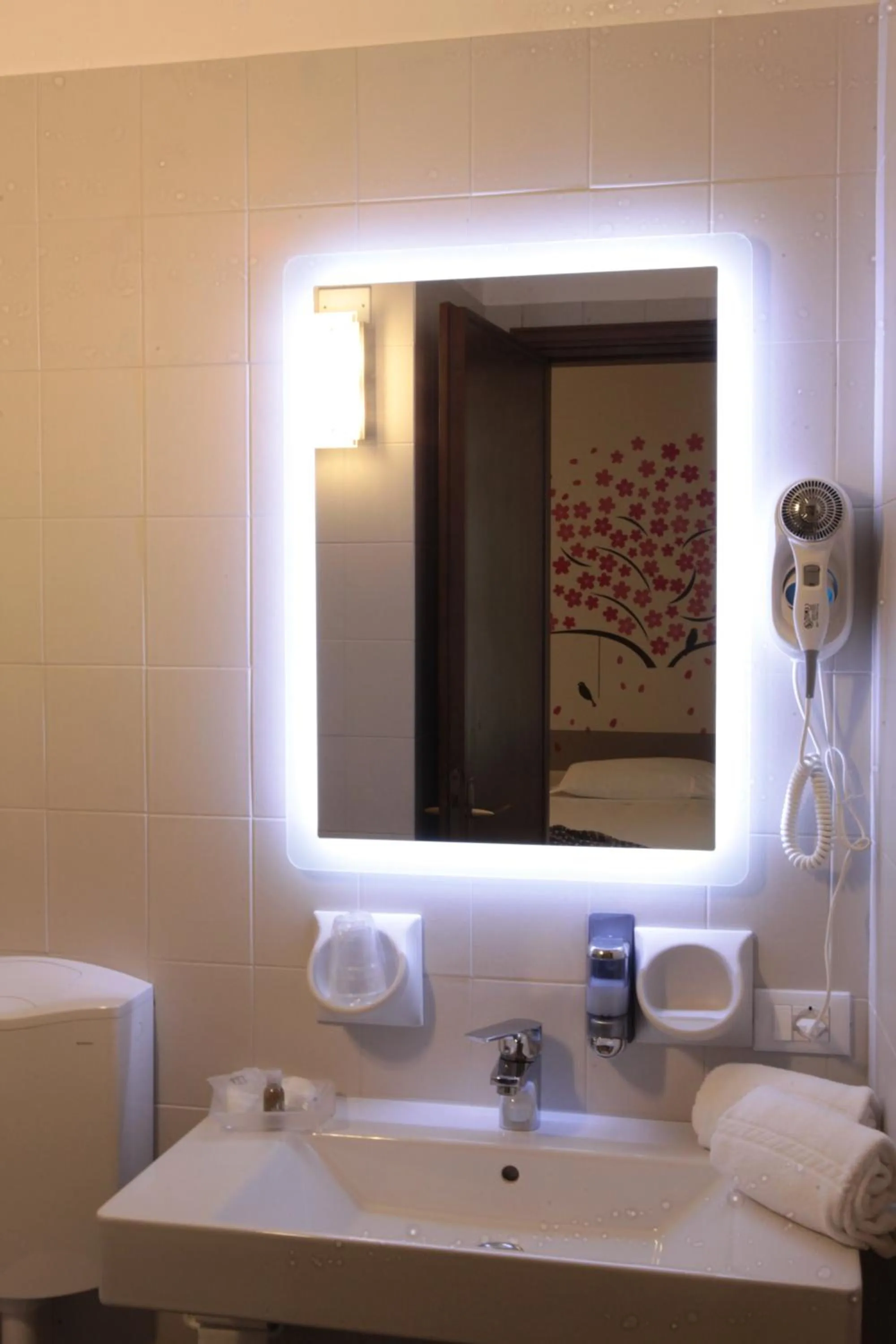 Bathroom in Albergo Al Cacciatore Tortellinando