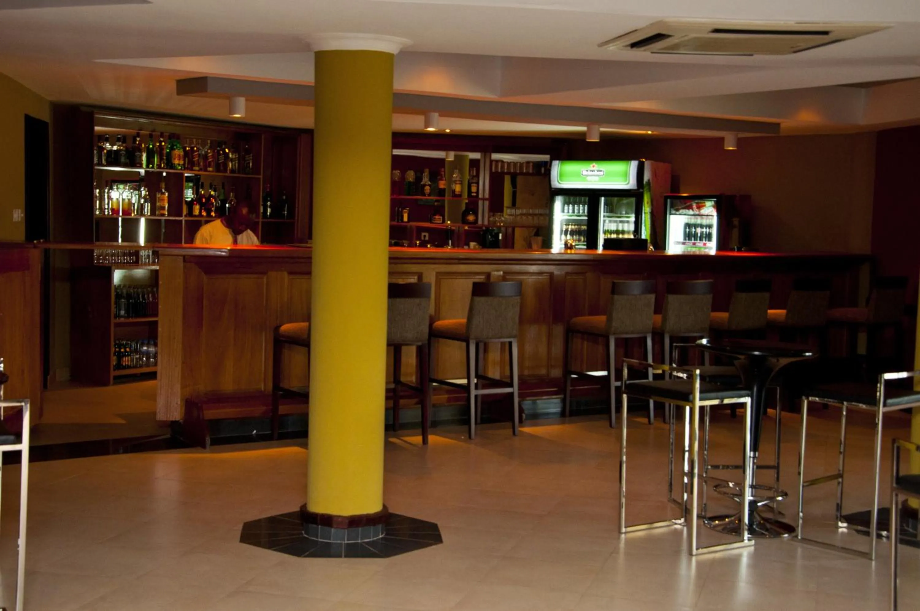 Lounge or bar in Gorillas Golf Hotel