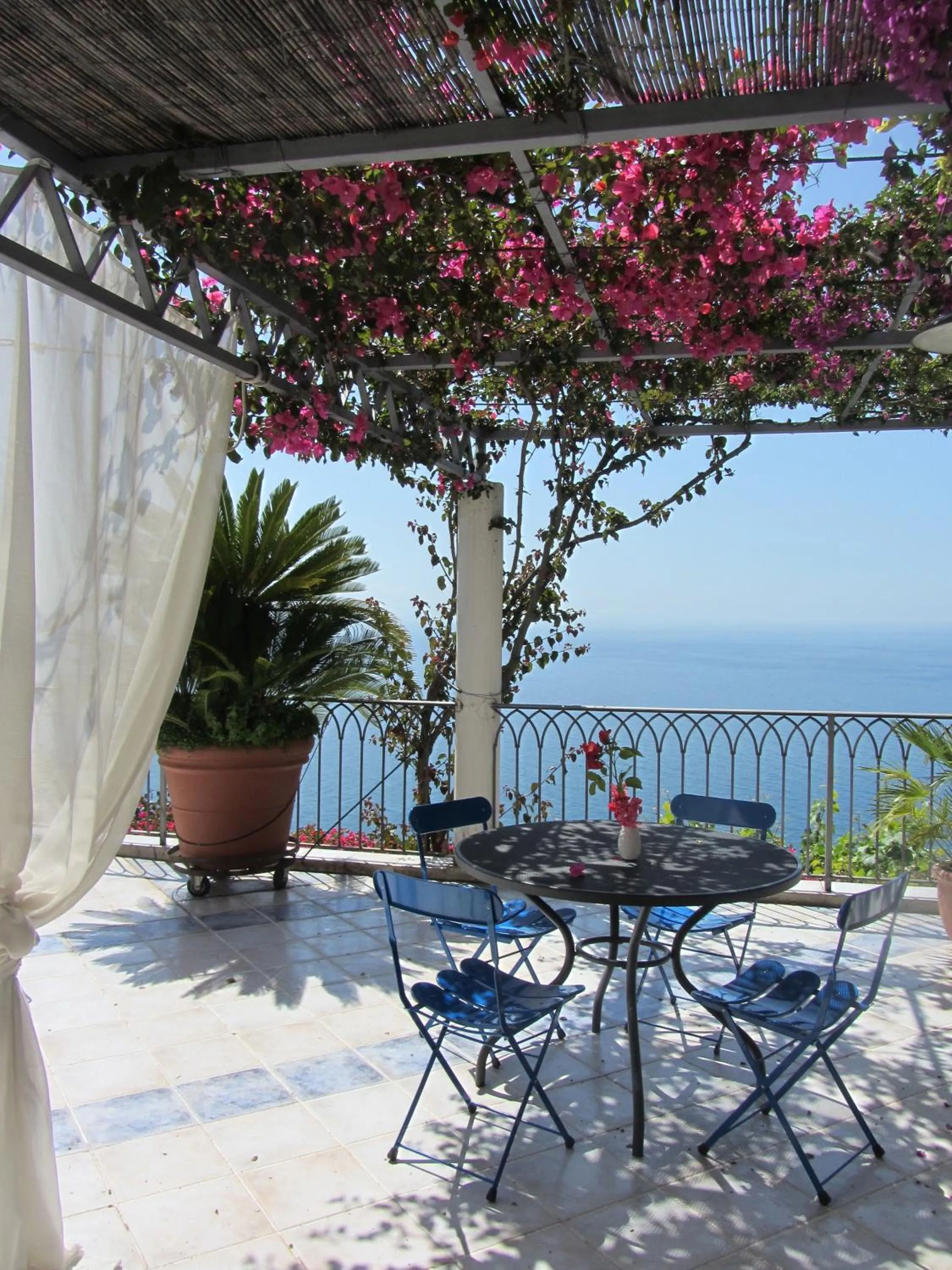Balcony/Terrace in b&b I Limoni