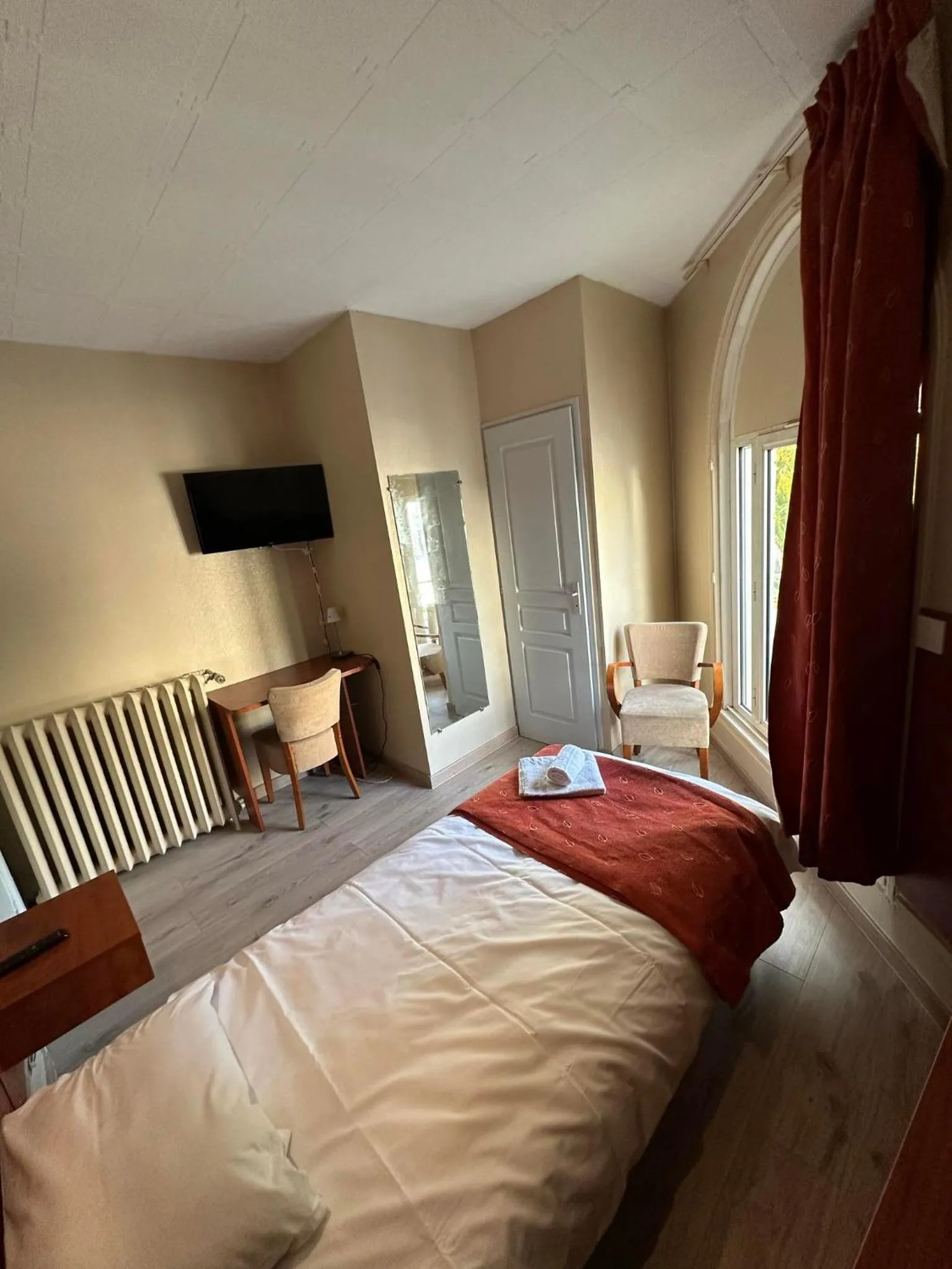 Bed in Hôtel Victoria