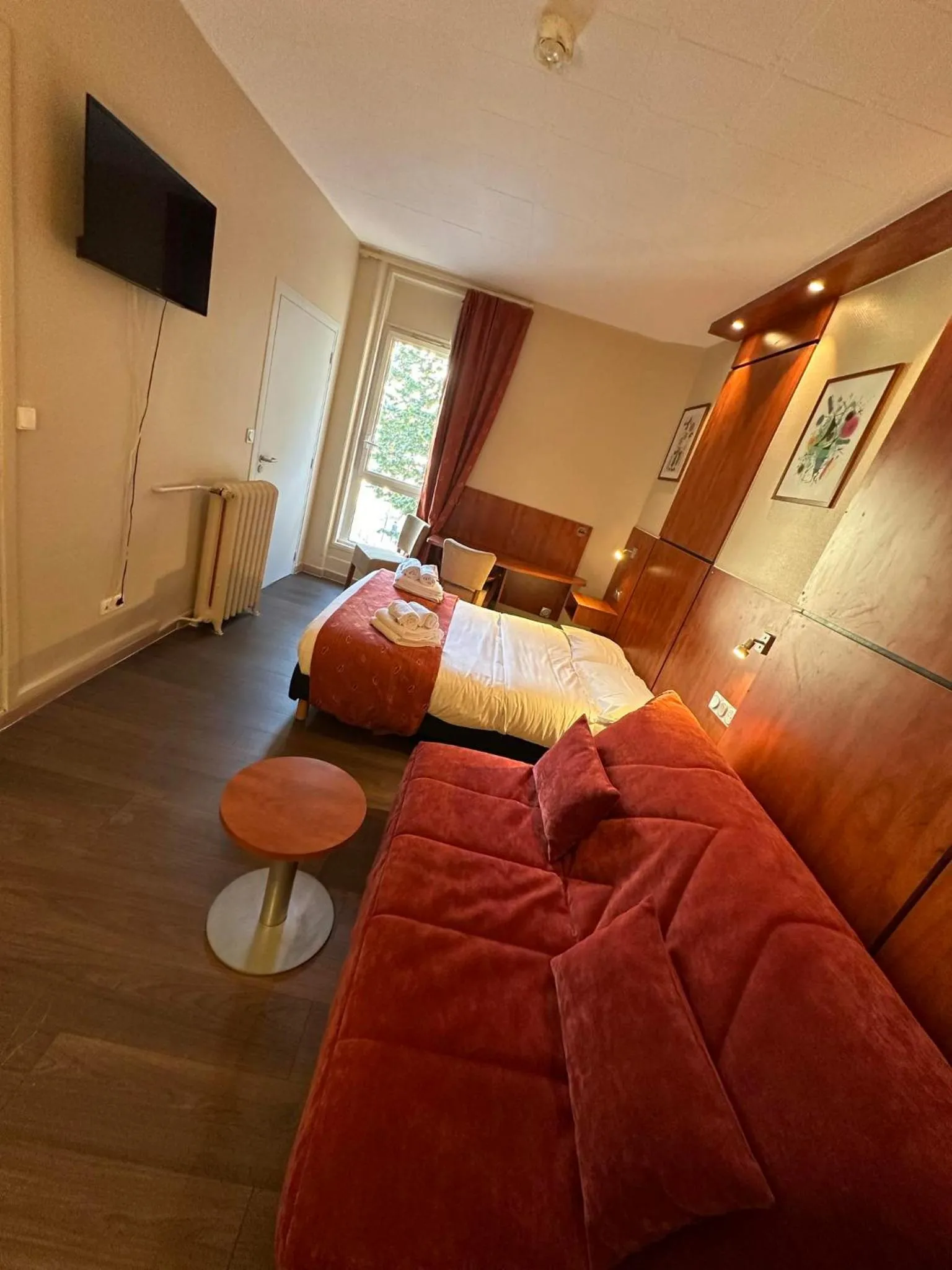 Bed in Hôtel Victoria