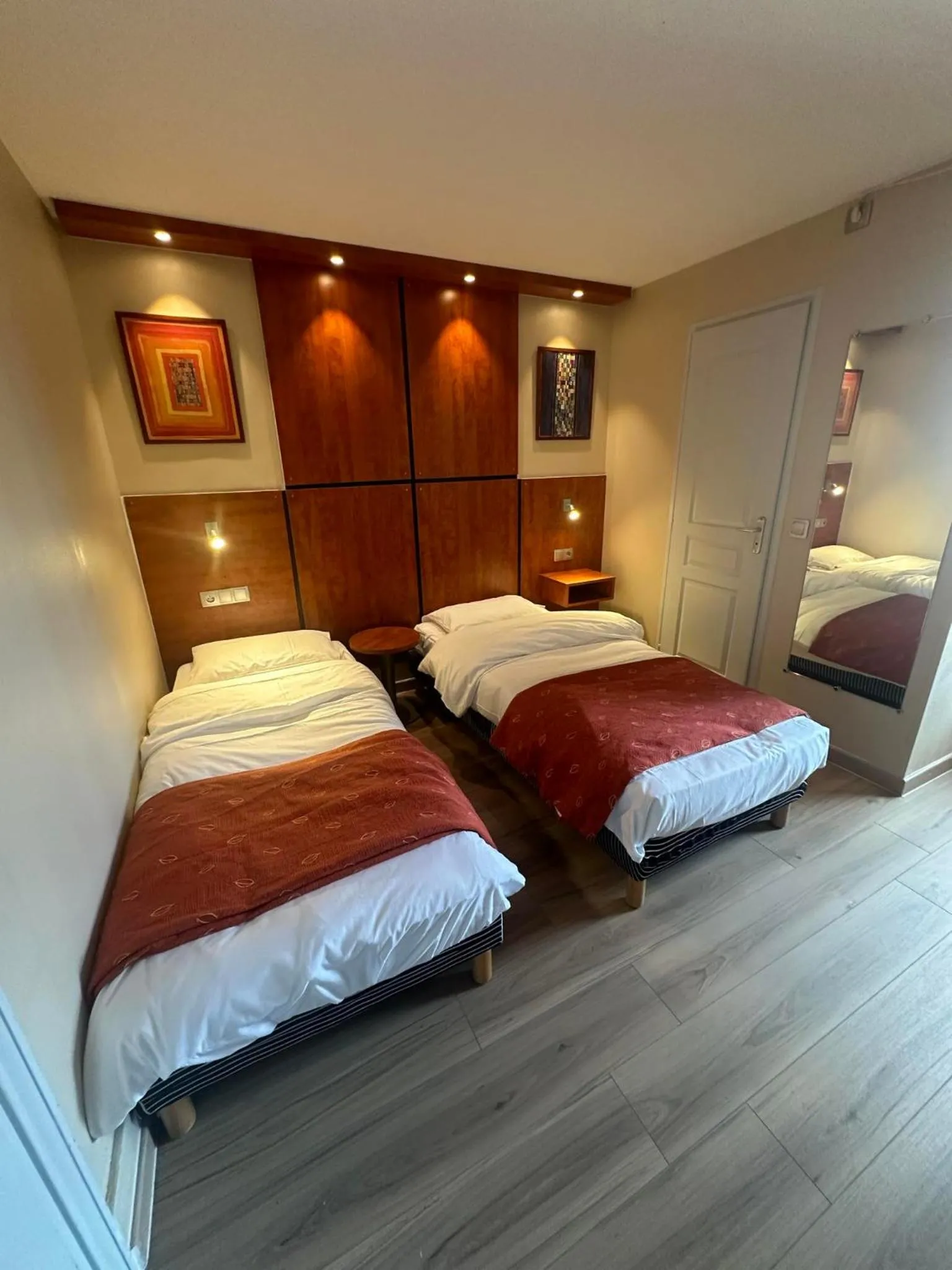 Bed in Hôtel Victoria