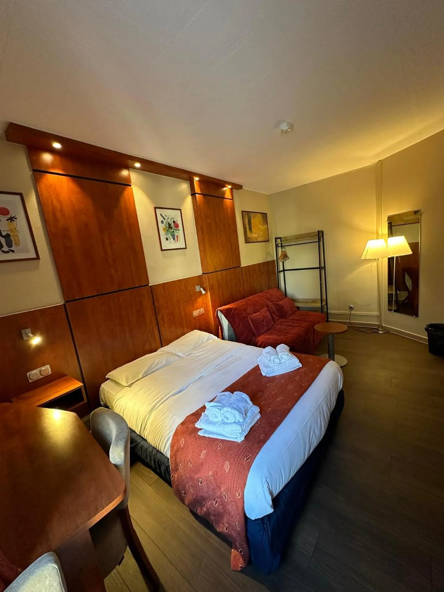 Bed in Hôtel Victoria