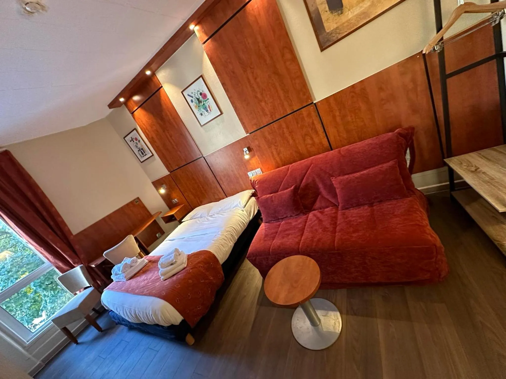 Bed in Hôtel Victoria