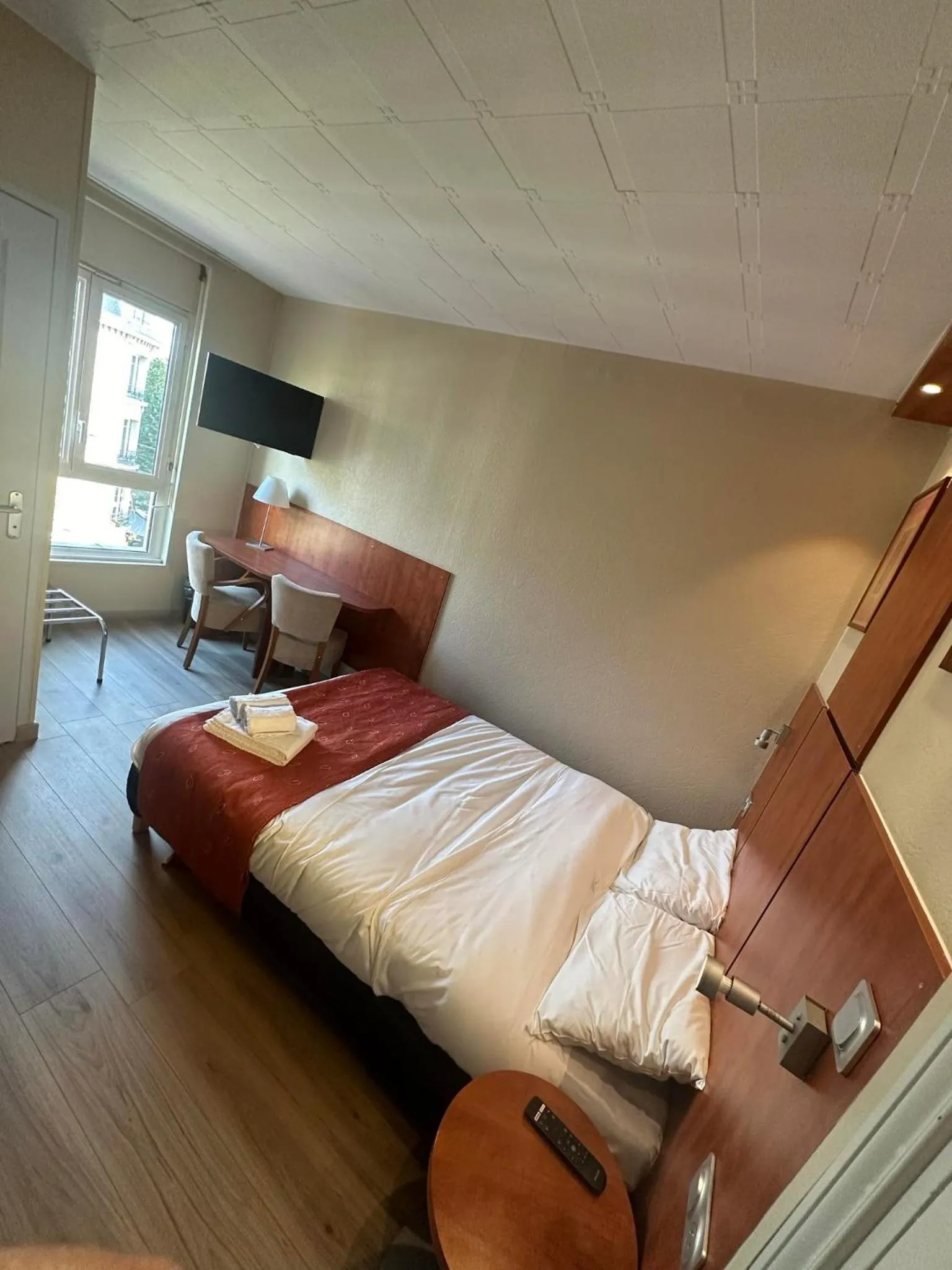 Bed in Hôtel Victoria
