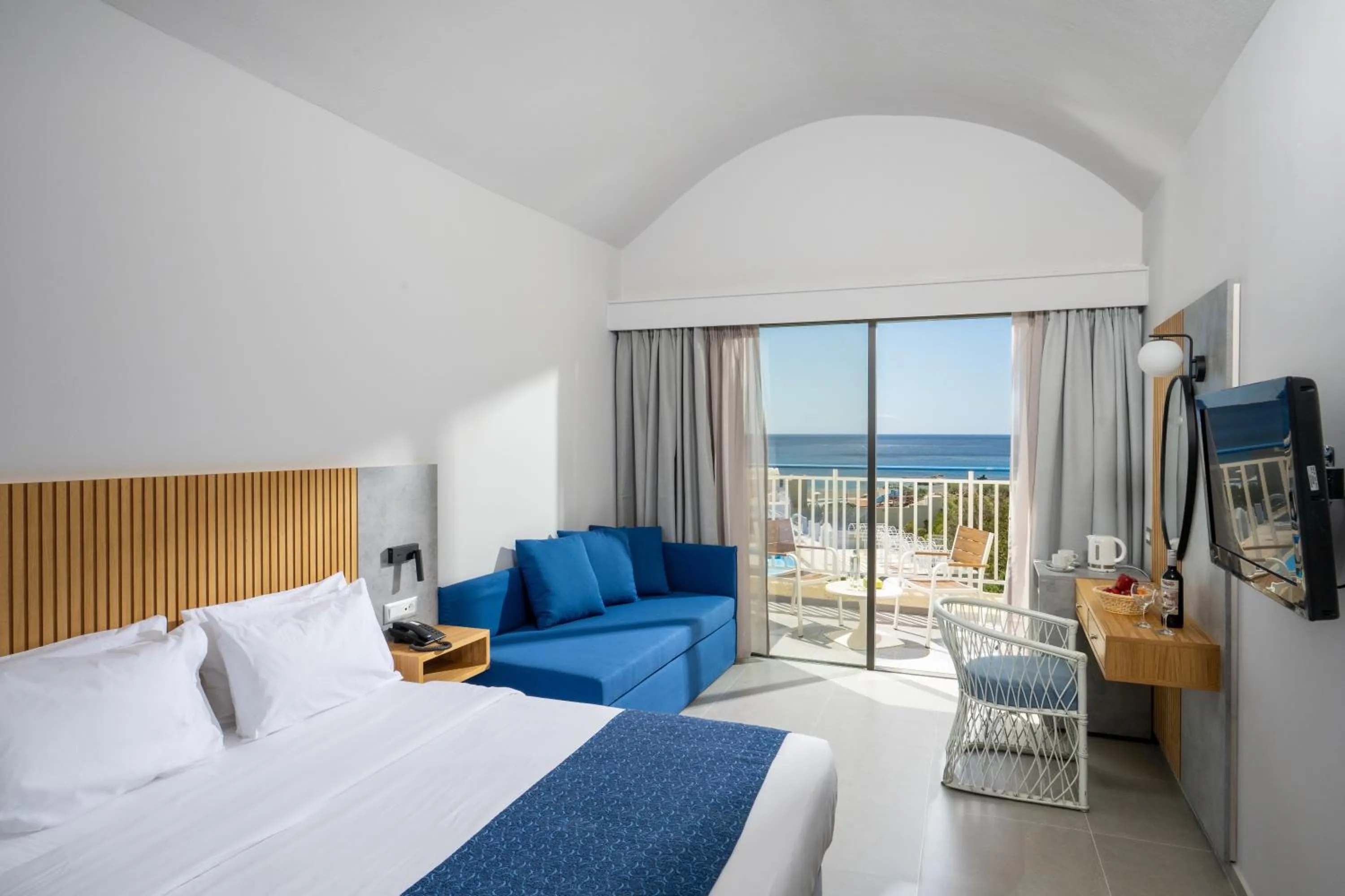 Bed in Mare Blue Hotel