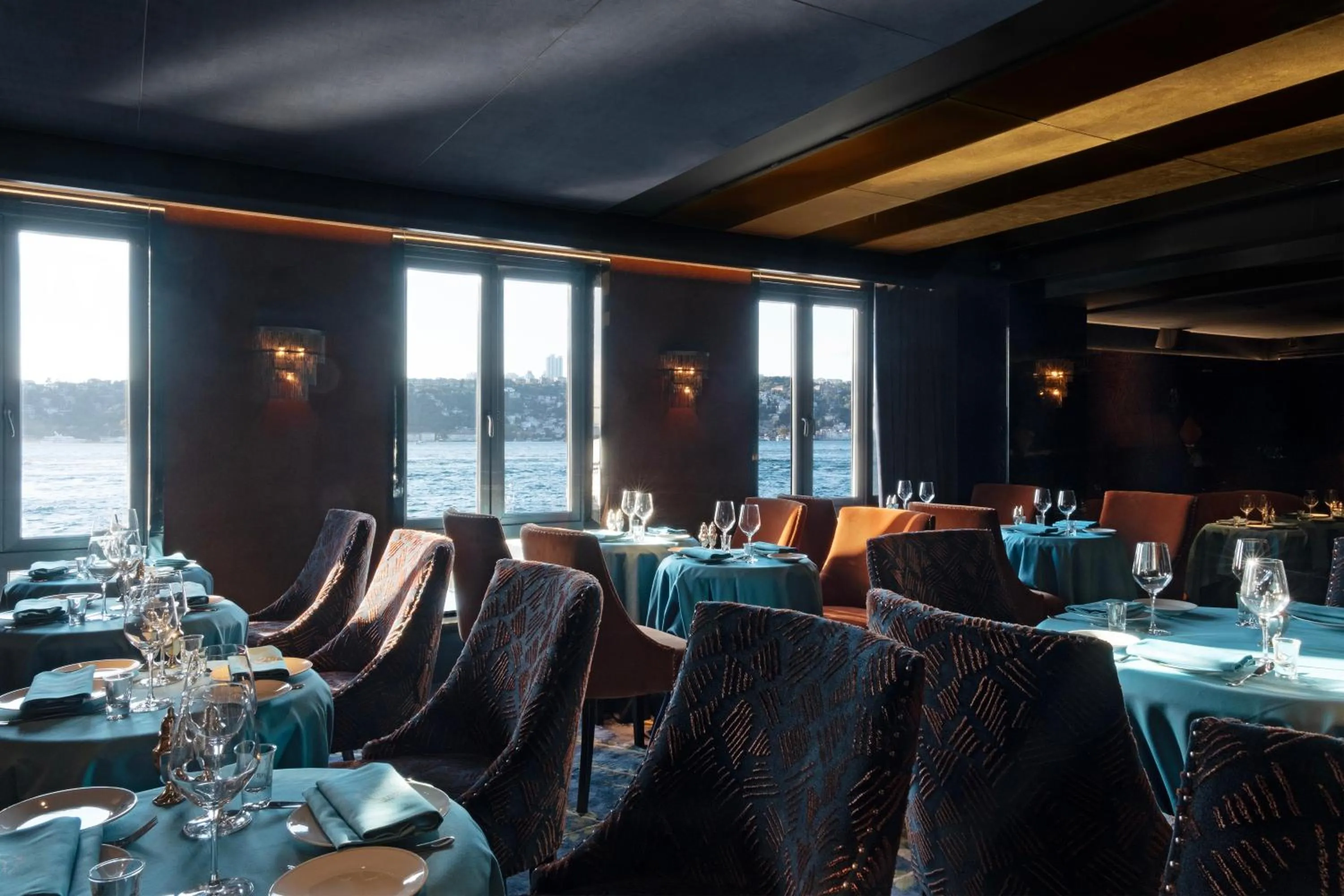 Restaurant/places to eat in Vakko Hotel Sumahan Bosphorus