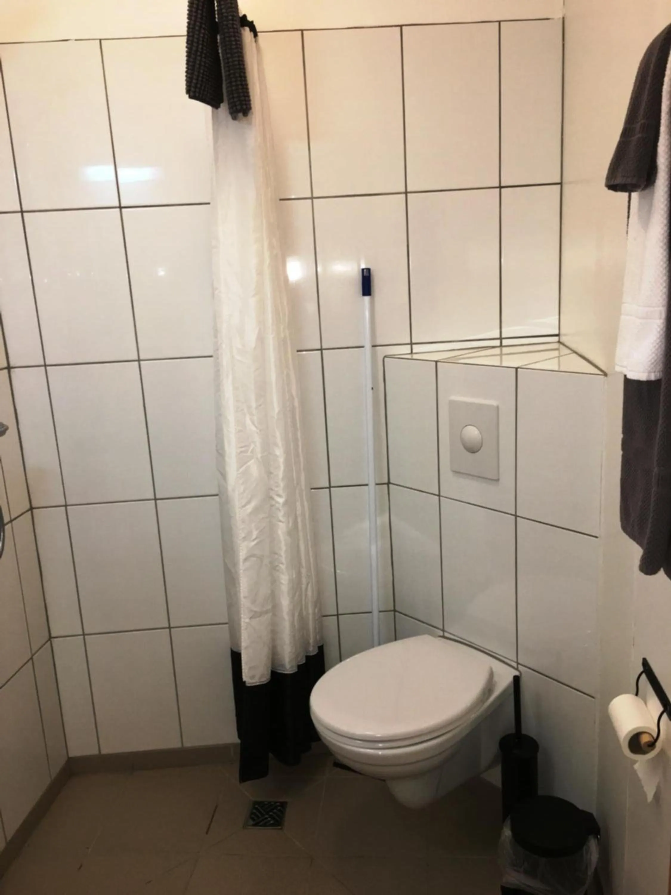 Shower in North West Restaurant & Guesthouse