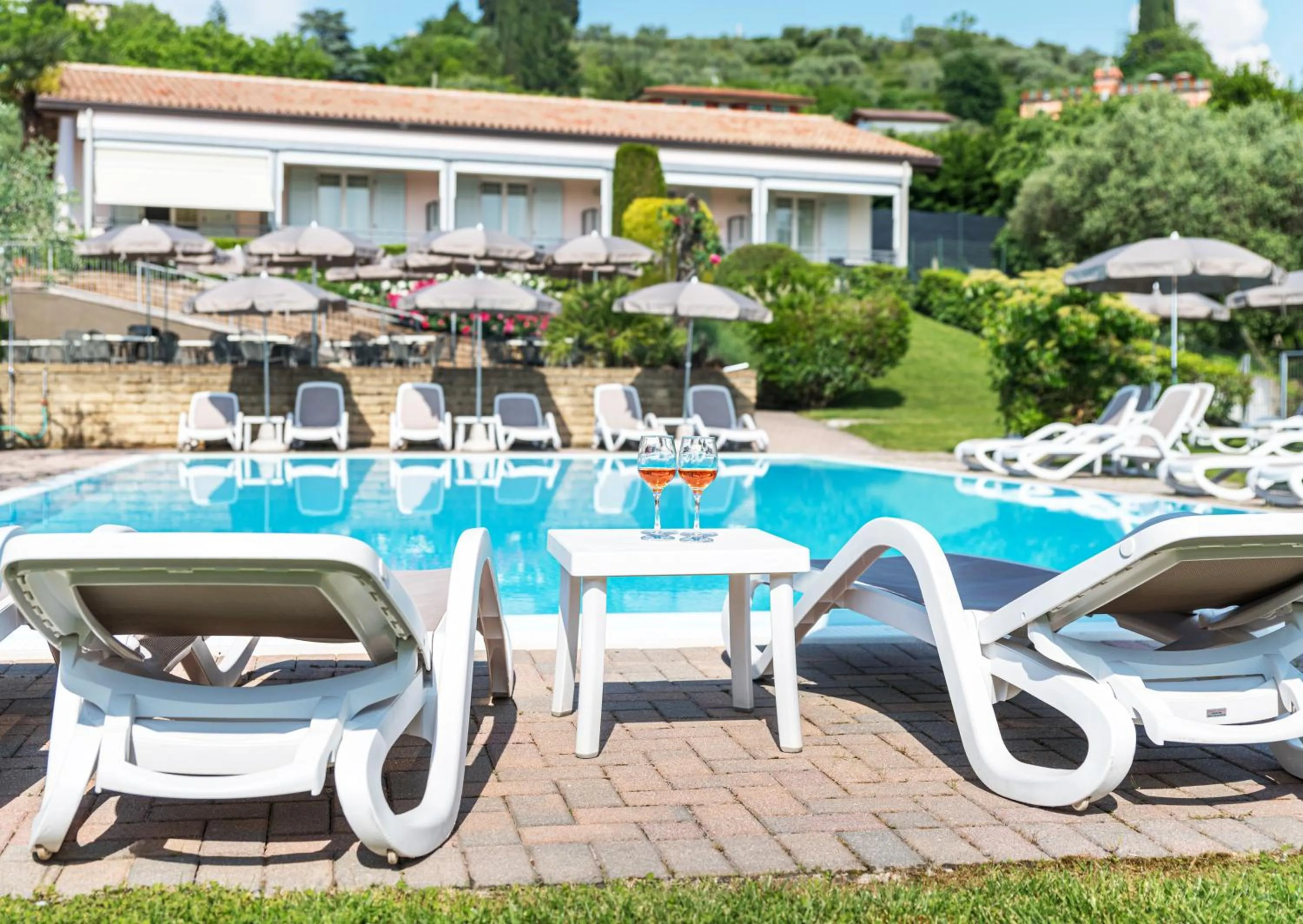Swimming pool in Hotel Mary Rose