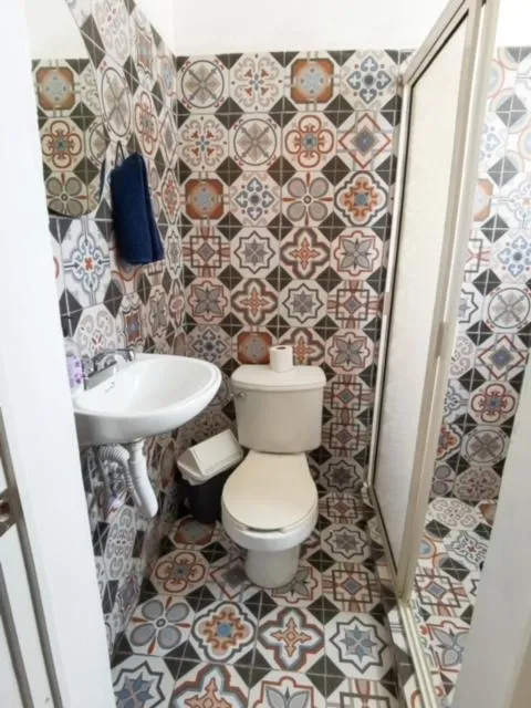 Shower in Hotel Casa los Abuelos