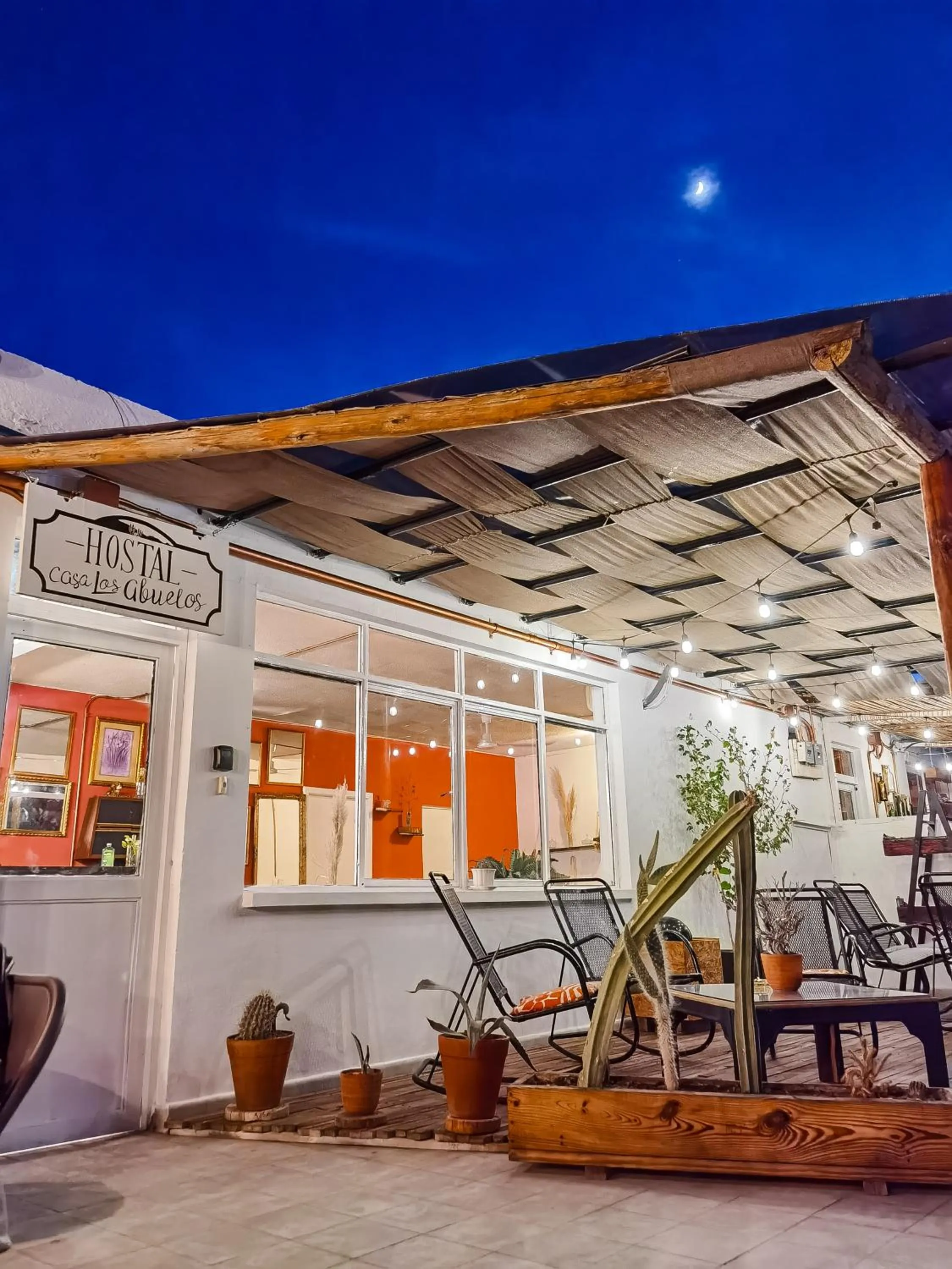 Property building in Hotel Casa los Abuelos