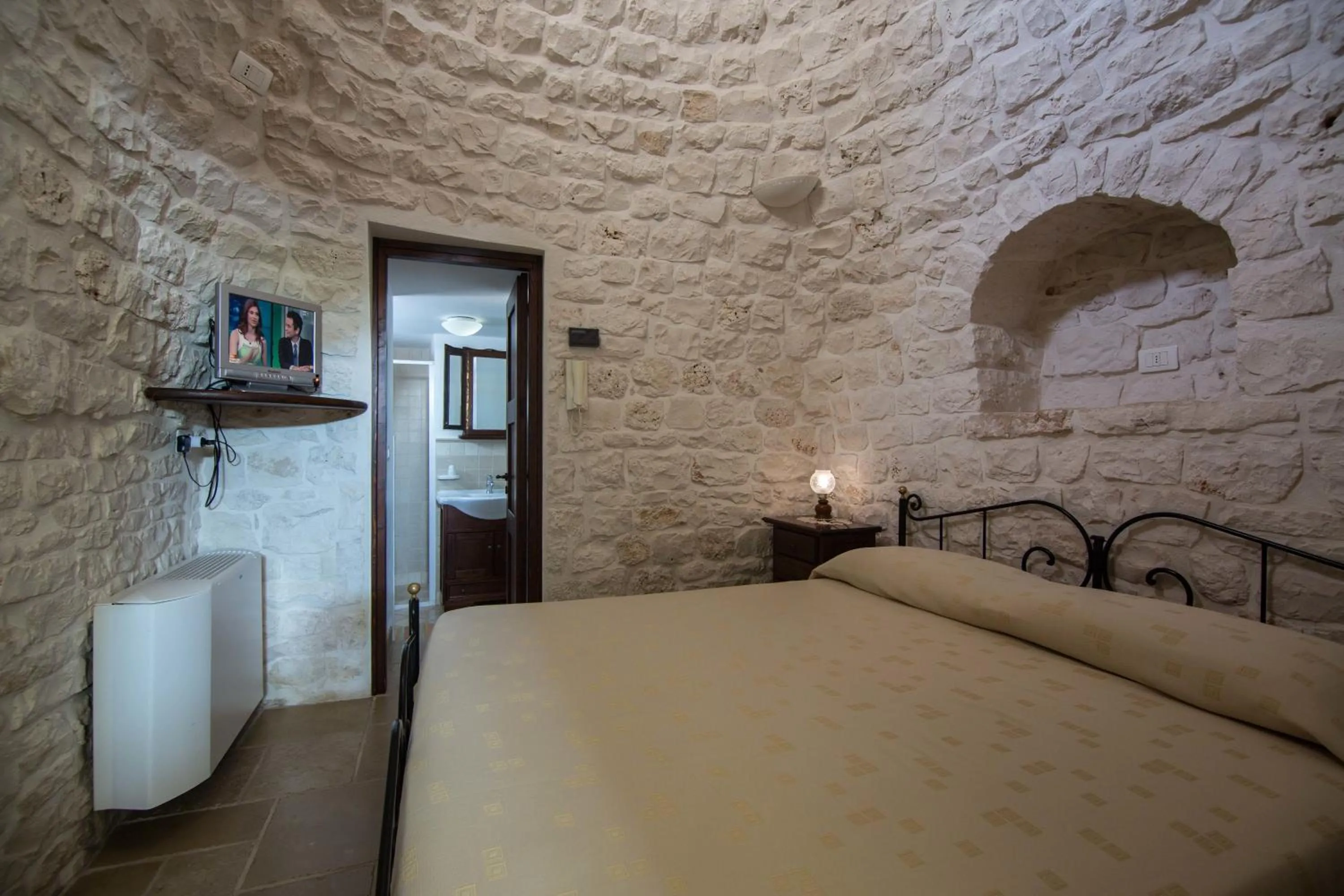 Bed in Bed and Breakfast Trulli San Leonardo