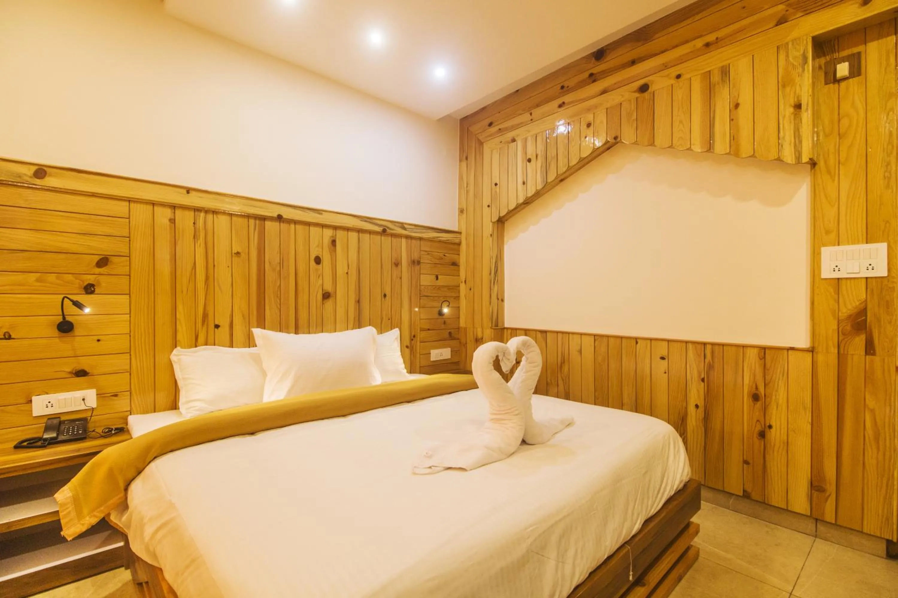 Bedroom, Bed in WOW STAYZ2 Hotel The Lodge