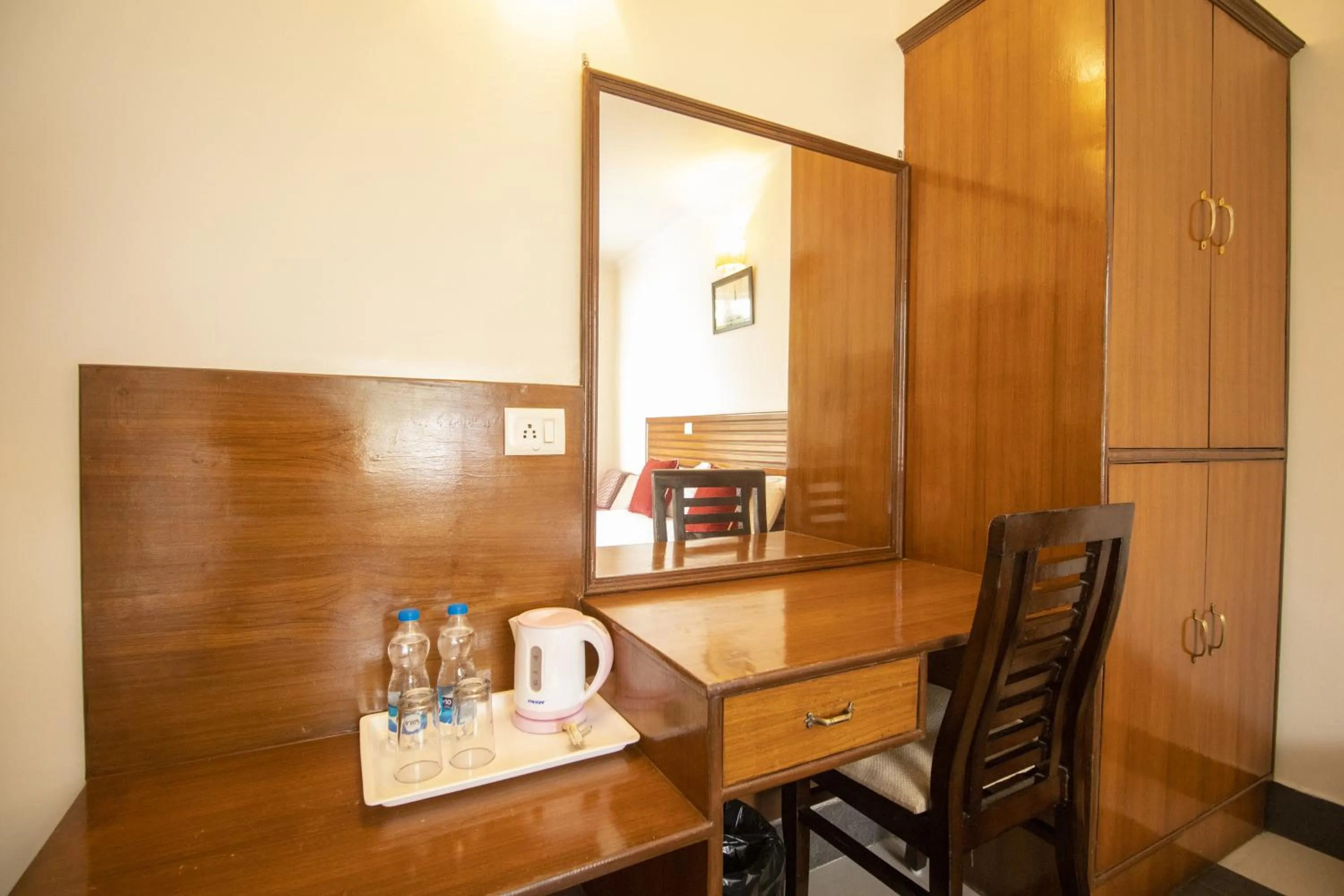 Seating area in WOW STAYZ2 Hotel The Lodge