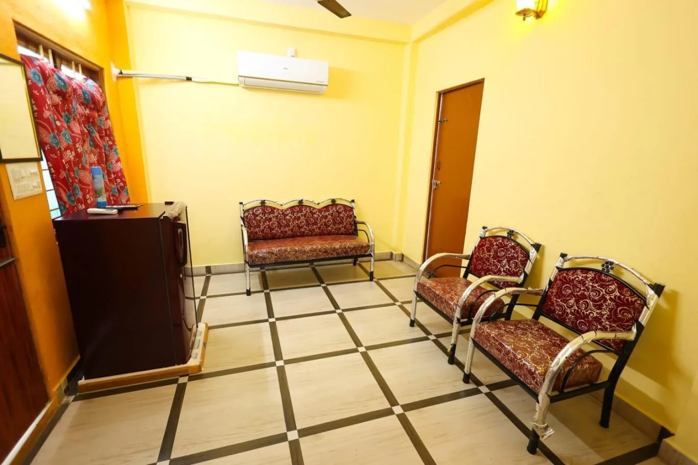 Living room in PVR Guest House