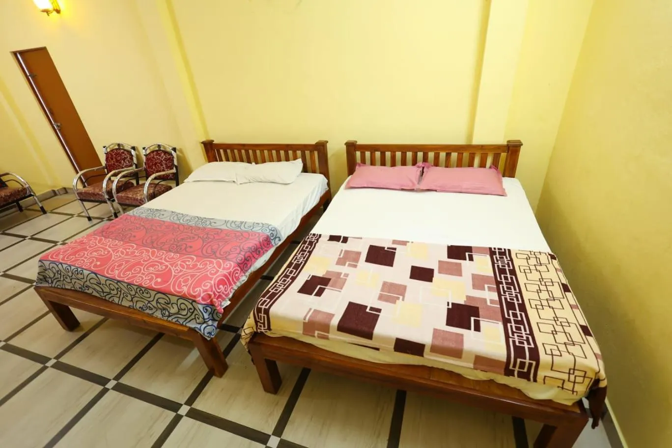 Photo of the whole room in PVR Guest House