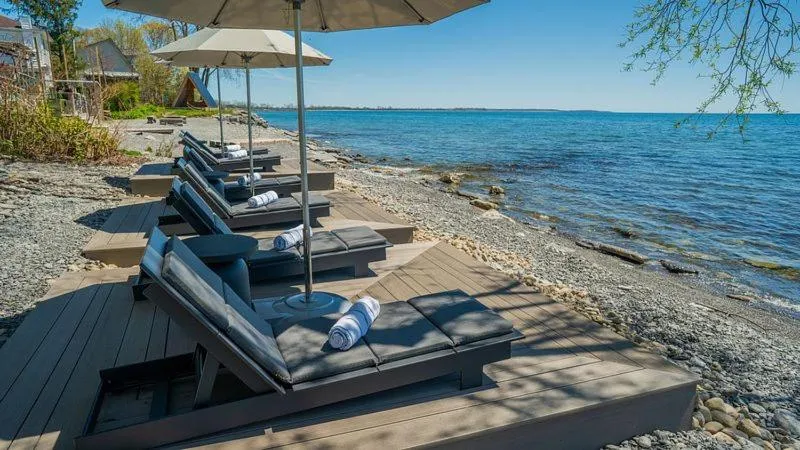 sunbed in Drake Devonshire and Motor Inn