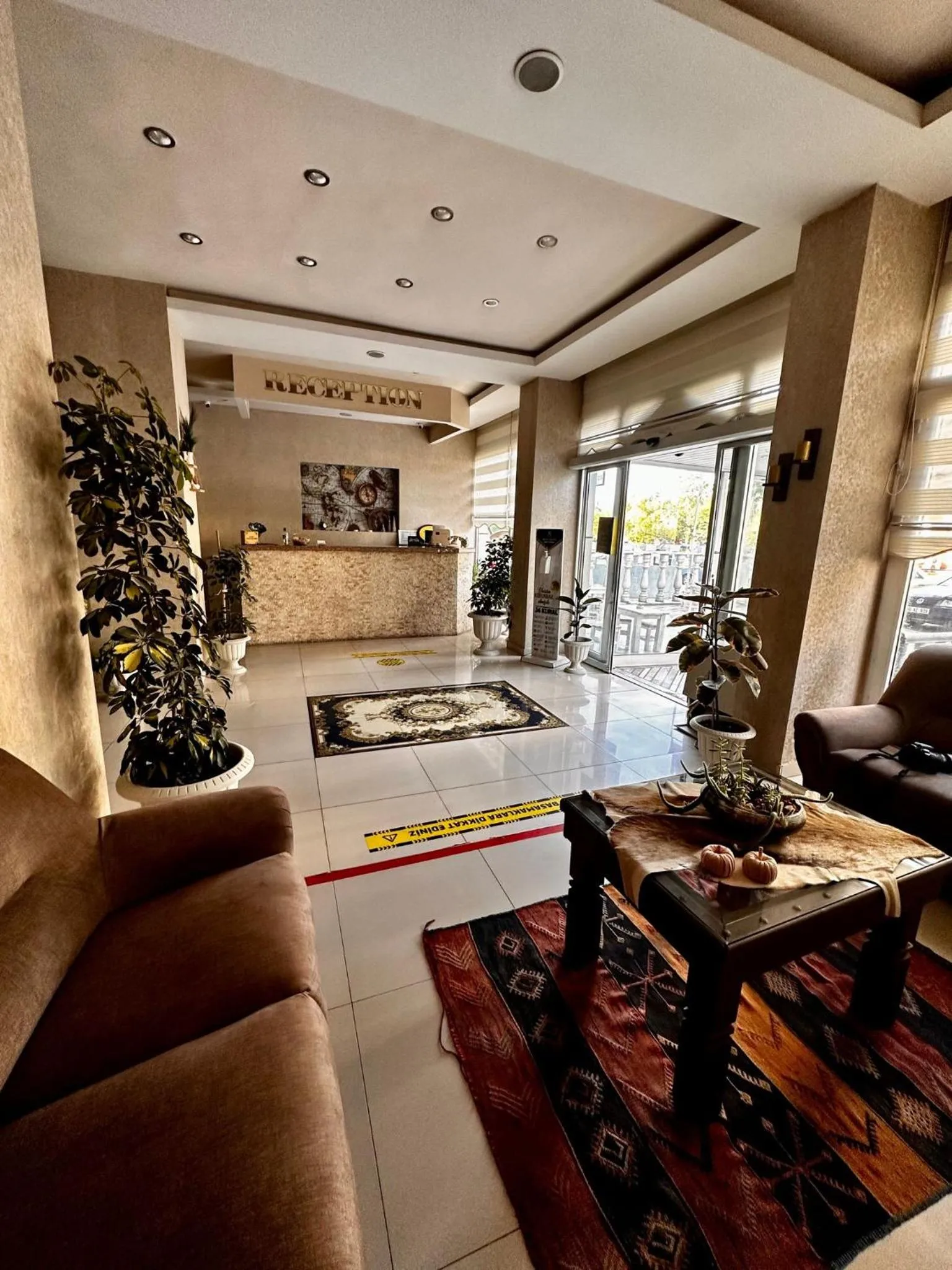 Lobby or reception in Hotel seven park